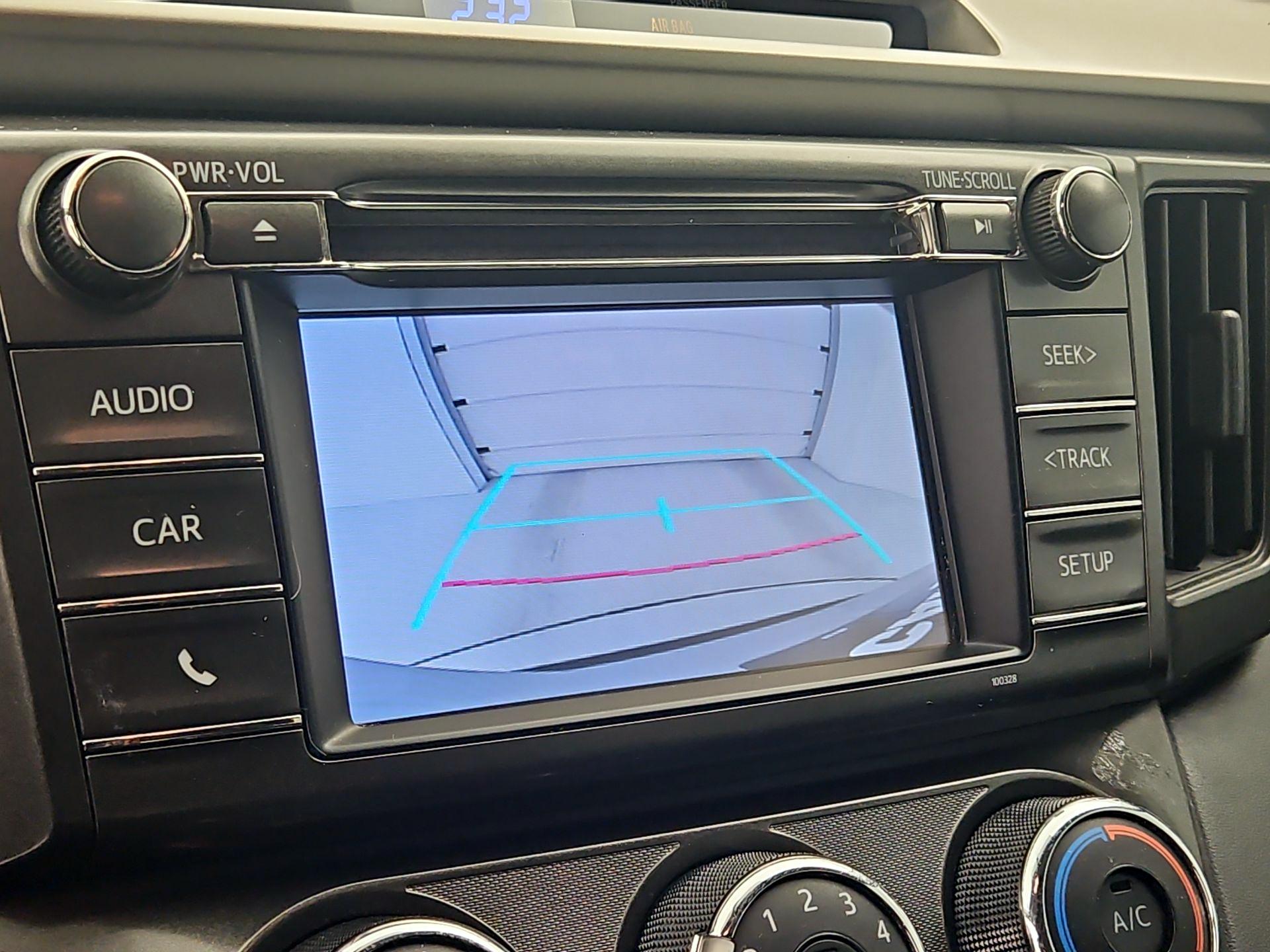 Thumbnail: 2015 Toyota RAV4 - 14