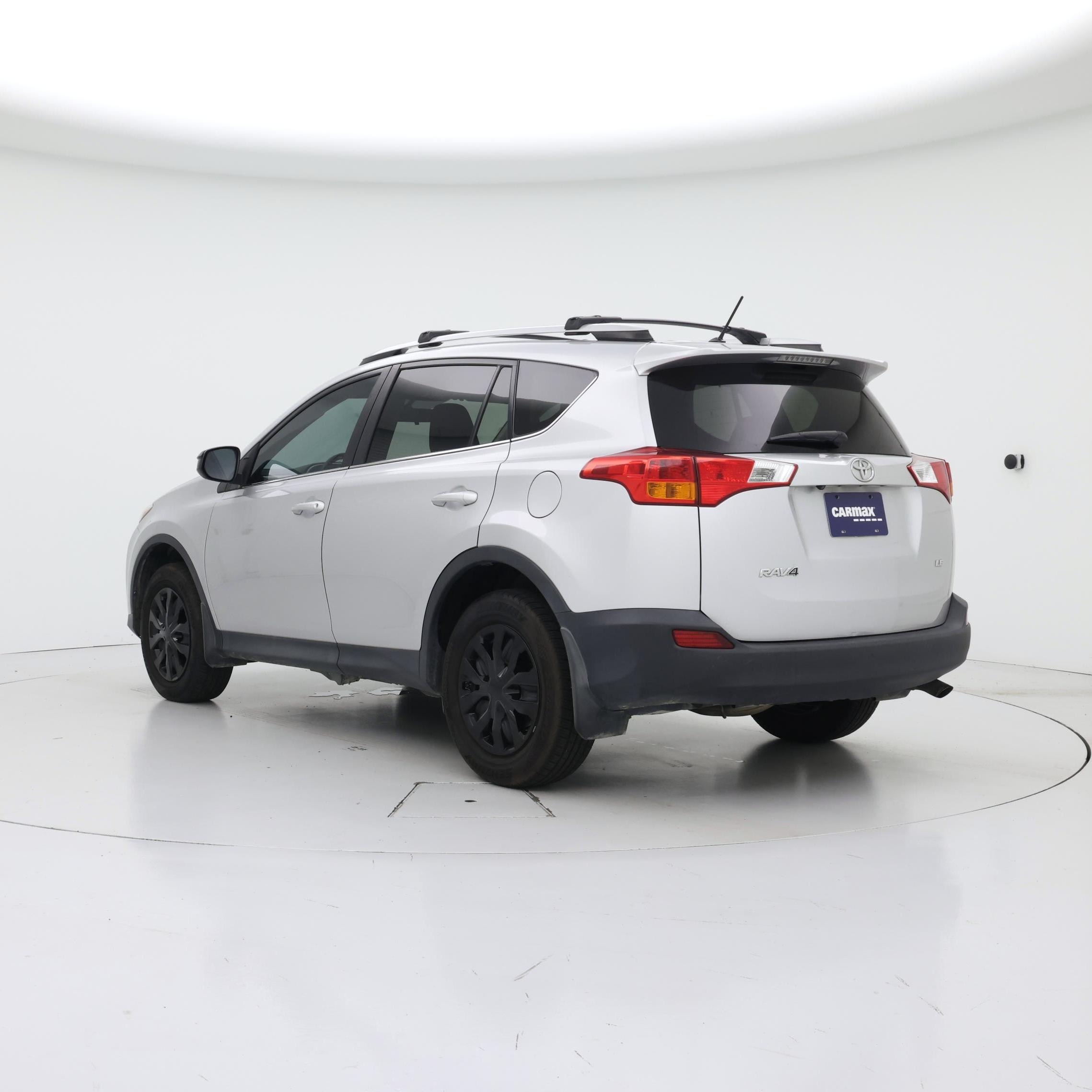 Thumbnail: 2015 Toyota RAV4 - 2