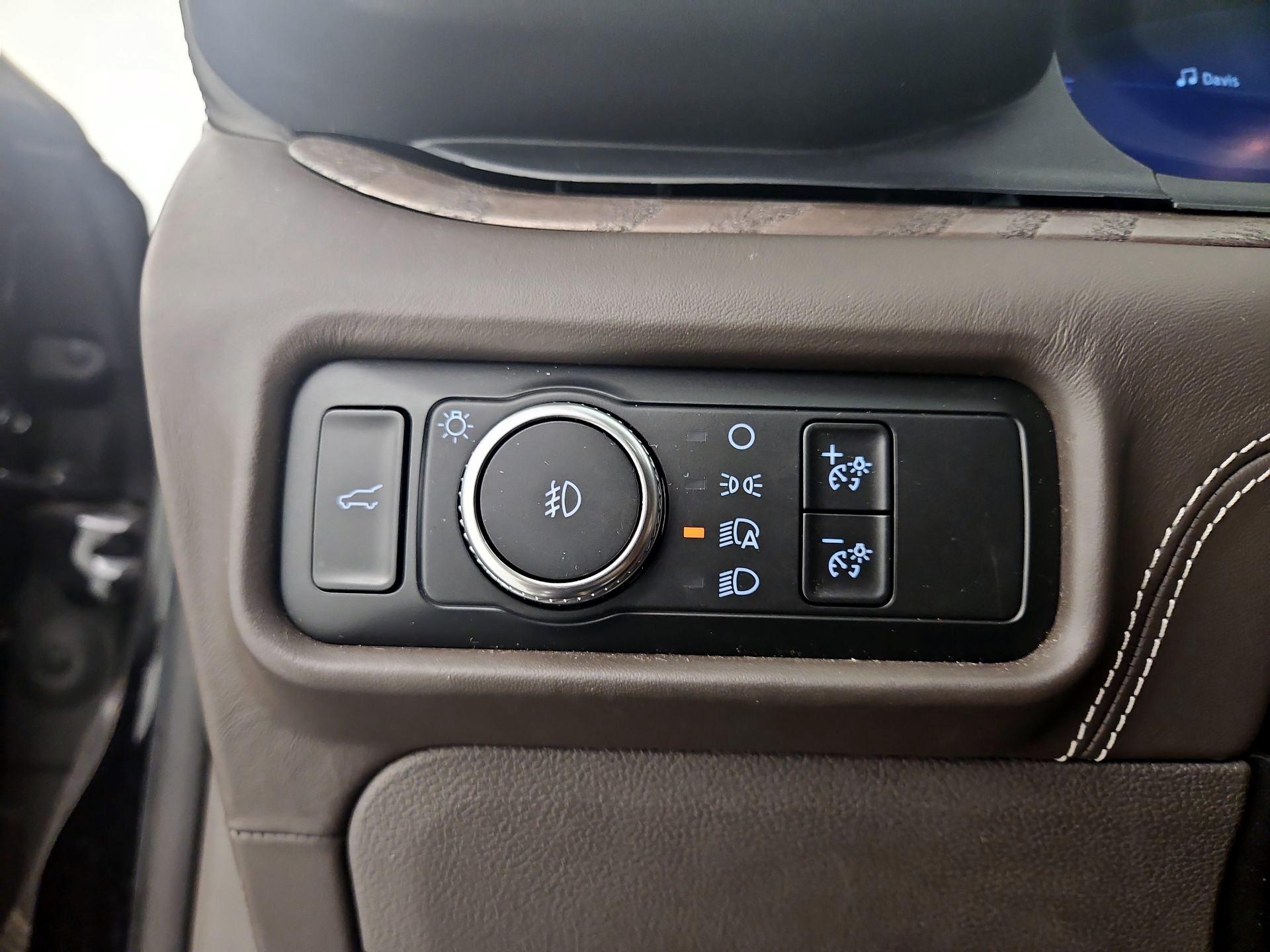 Thumbnail: 2020 Ford Explorer - 13