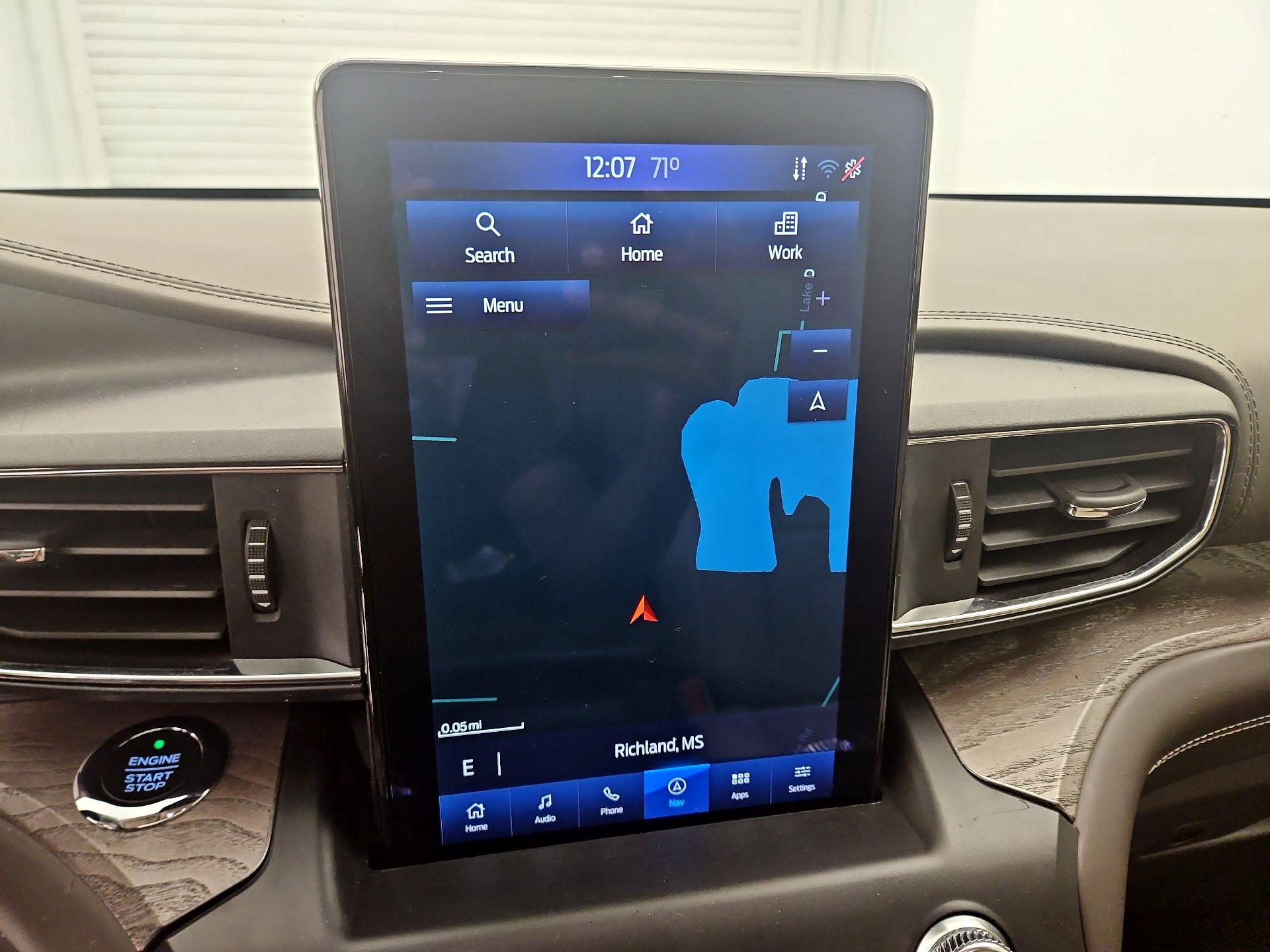 Thumbnail: 2020 Ford Explorer - 14