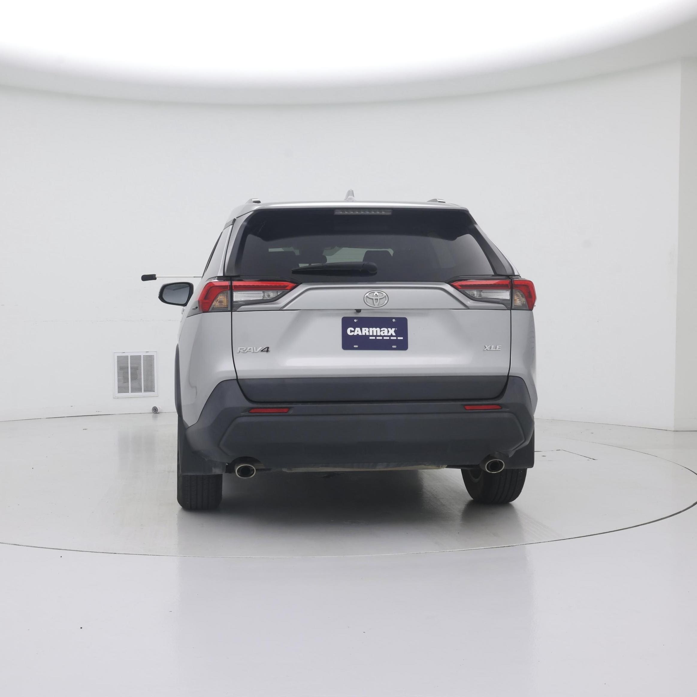 Thumbnail: 2021 Toyota RAV4 - 6