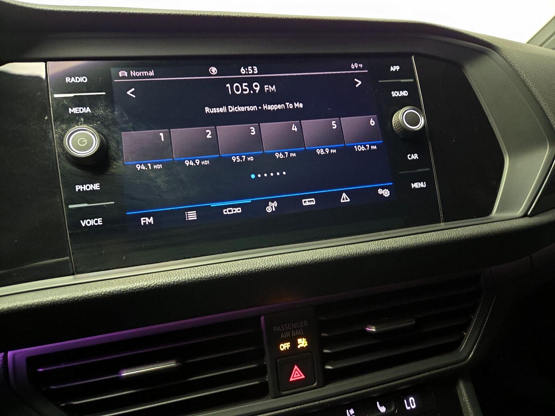 Thumbnail: 2021 Volkswagen Jetta - 15