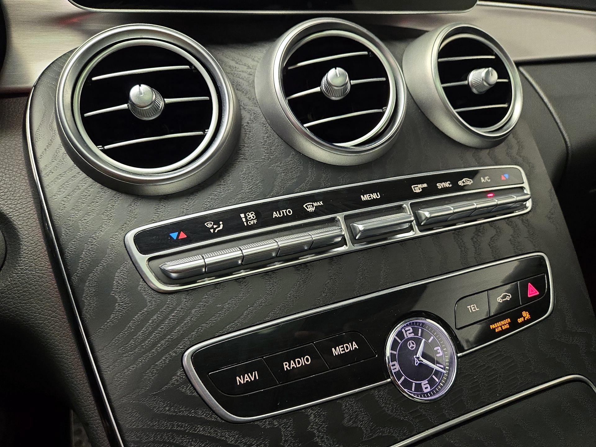 Thumbnail: 2021 Mercedes-Benz C-Class - 16
