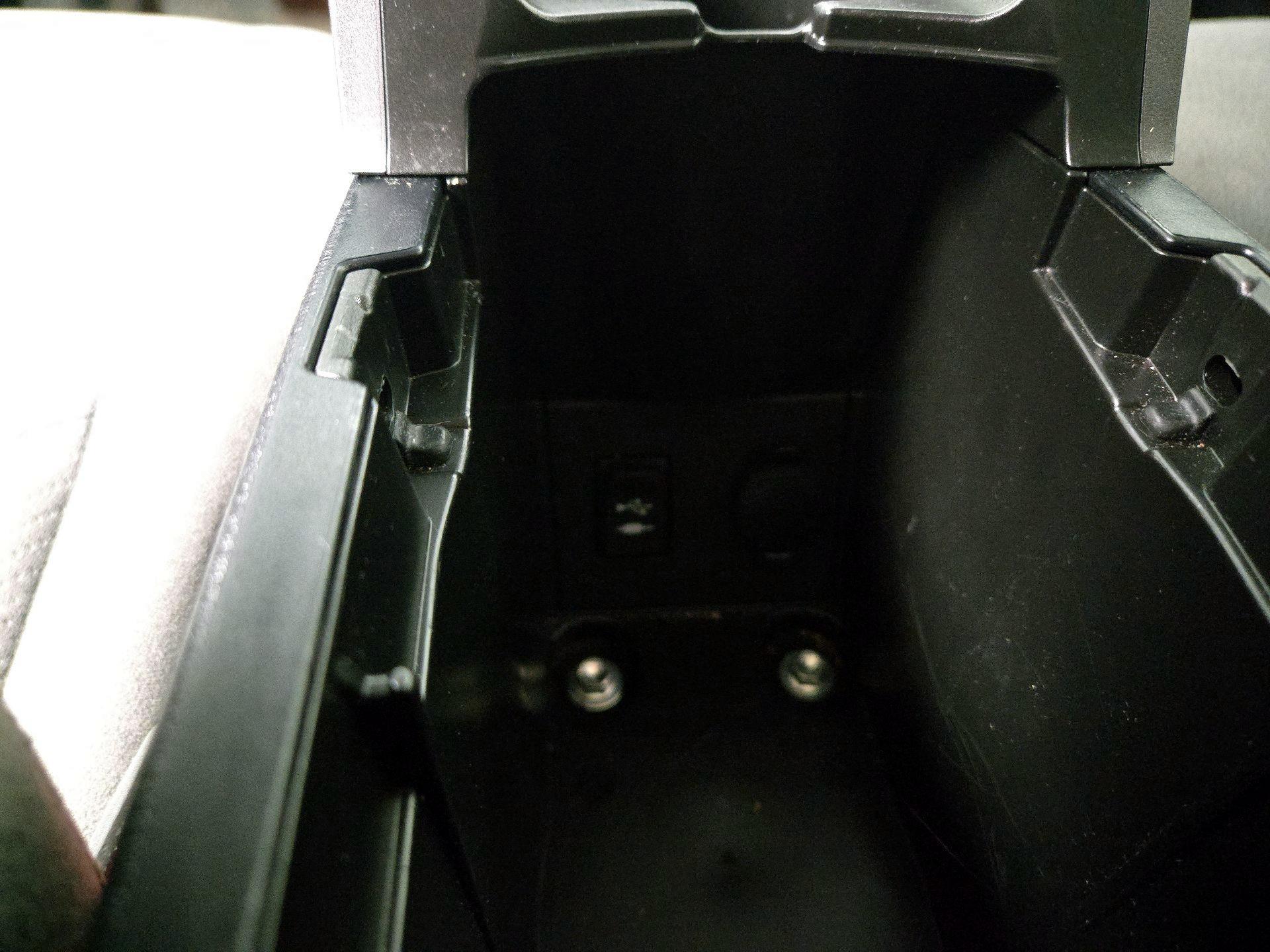 Thumbnail: 2015 Toyota Prius - 19