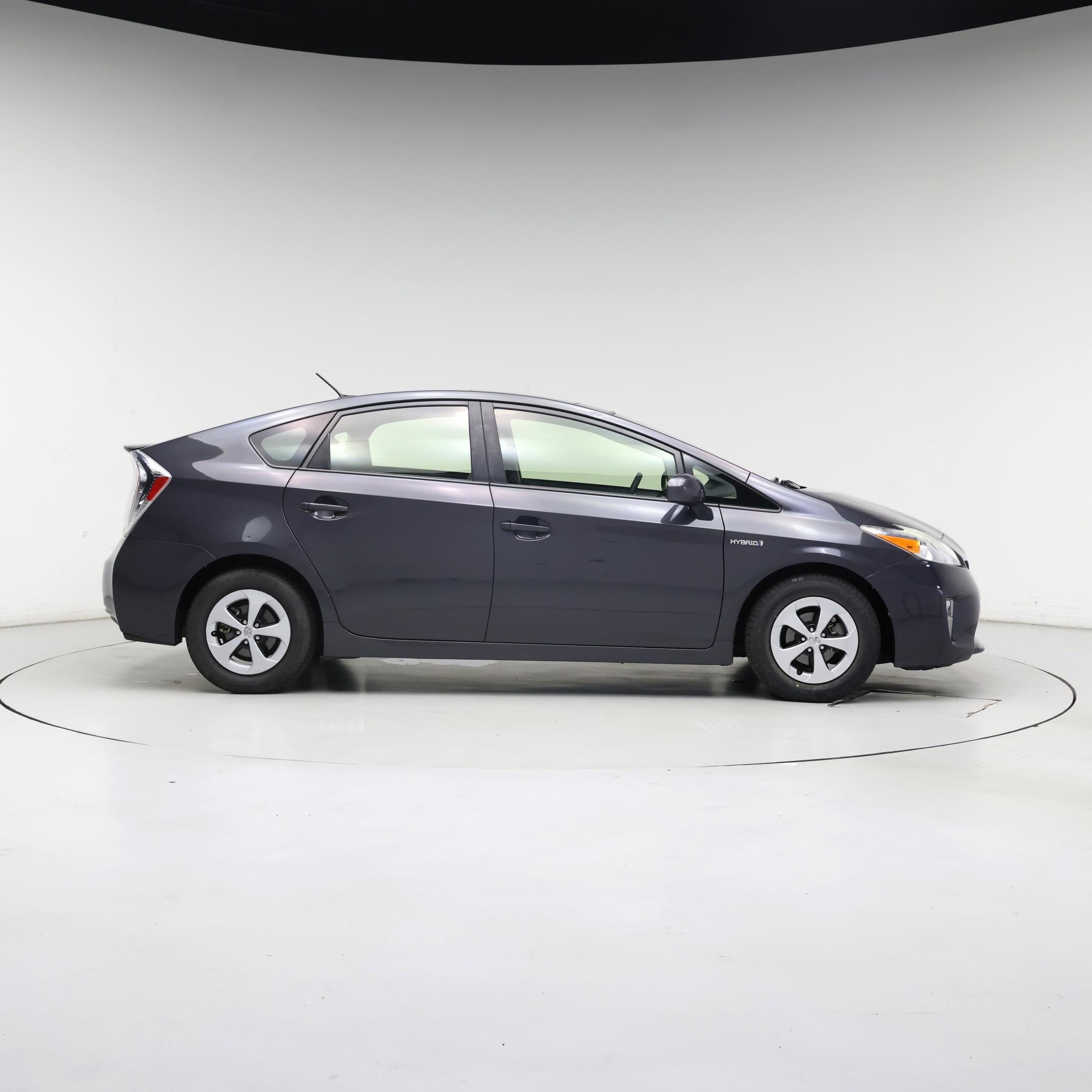 Thumbnail: 2015 Toyota Prius - 7