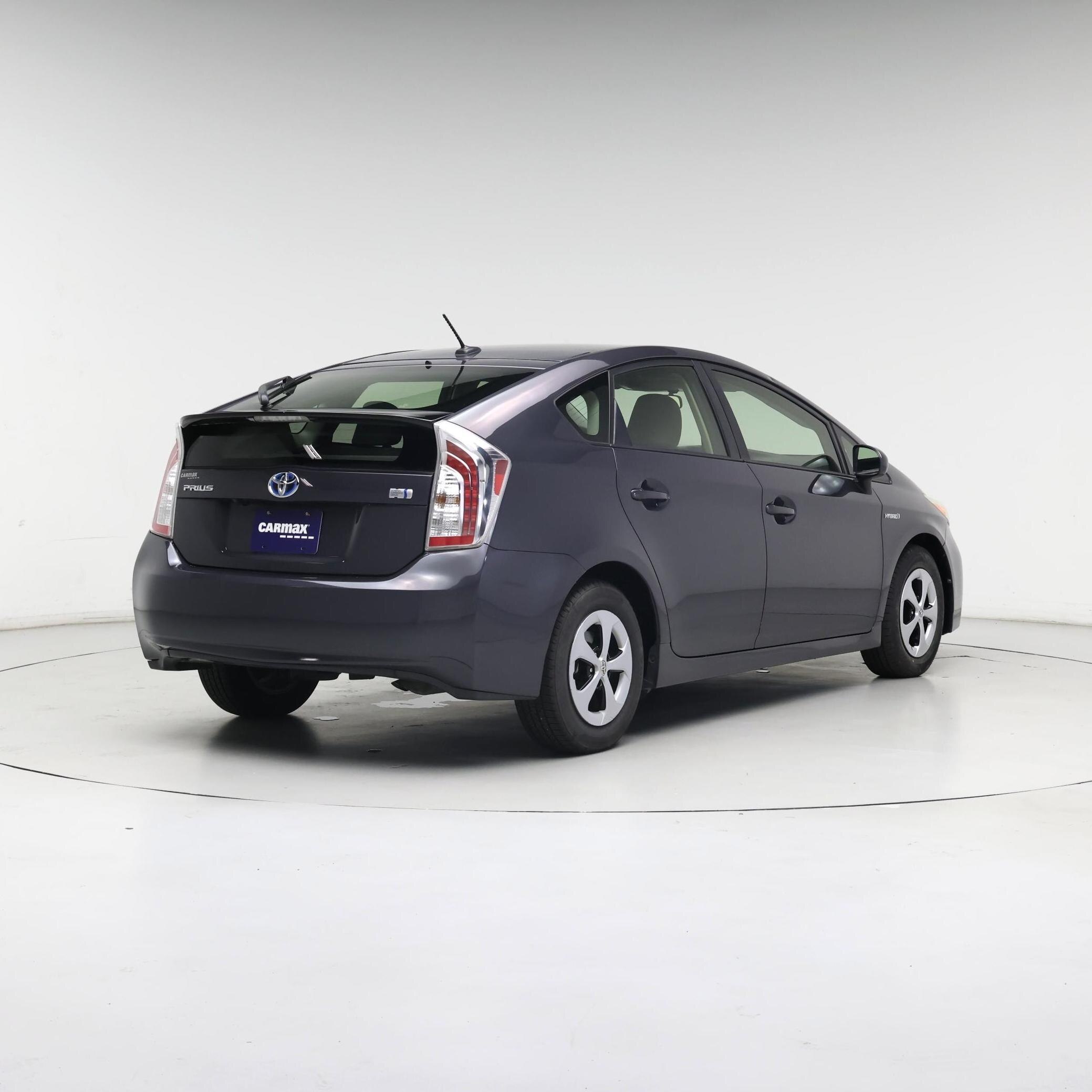 Thumbnail: 2015 Toyota Prius - 8