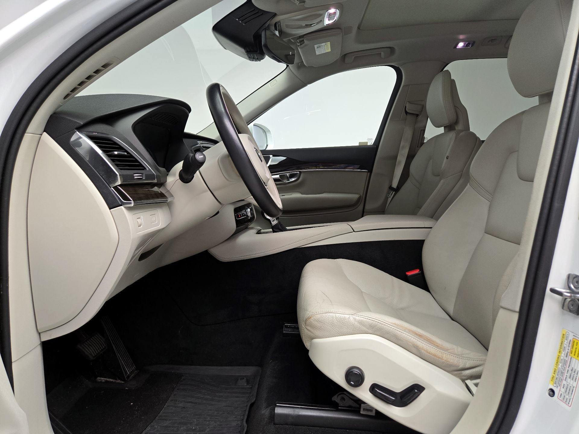Thumbnail: 2018 Volvo XC90 - 11
