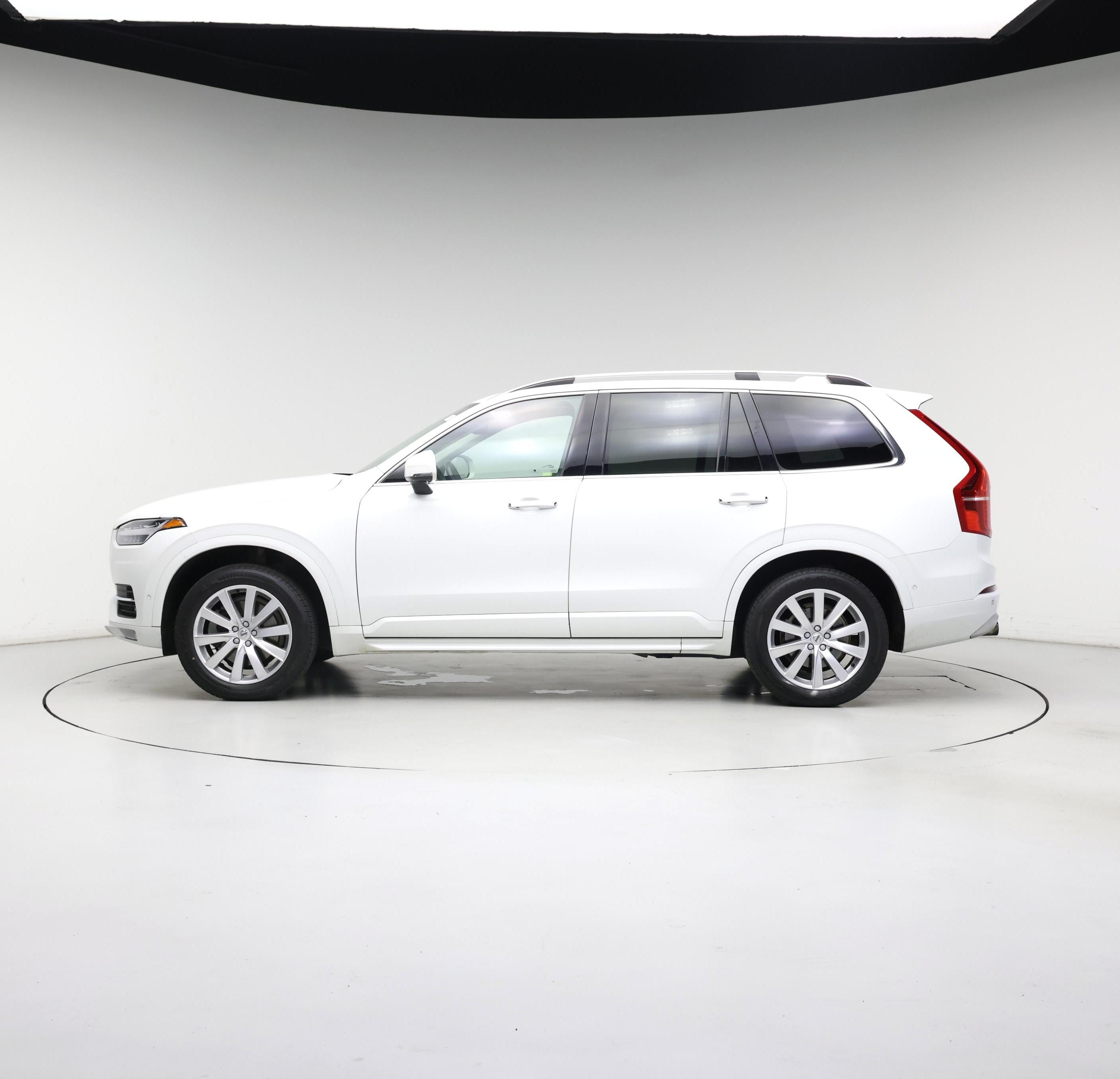 Thumbnail: 2018 Volvo XC90 - 3