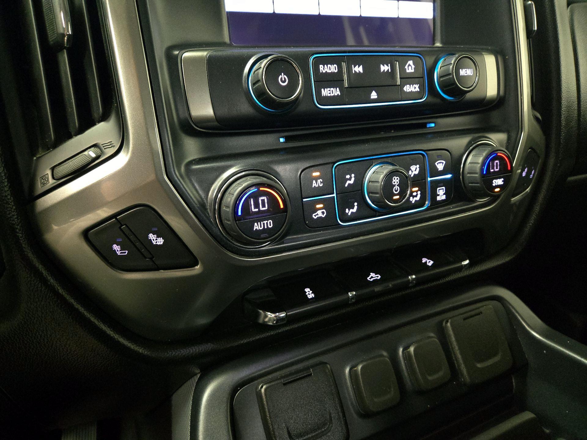 Thumbnail: 2018 Chevrolet Silverado 1500 - 16