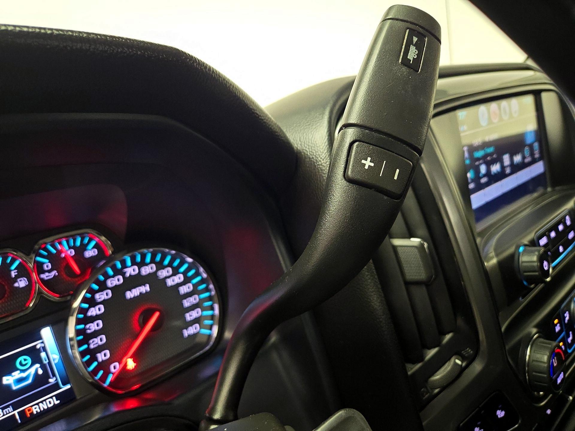 Thumbnail: 2018 Chevrolet Silverado 1500 - 17
