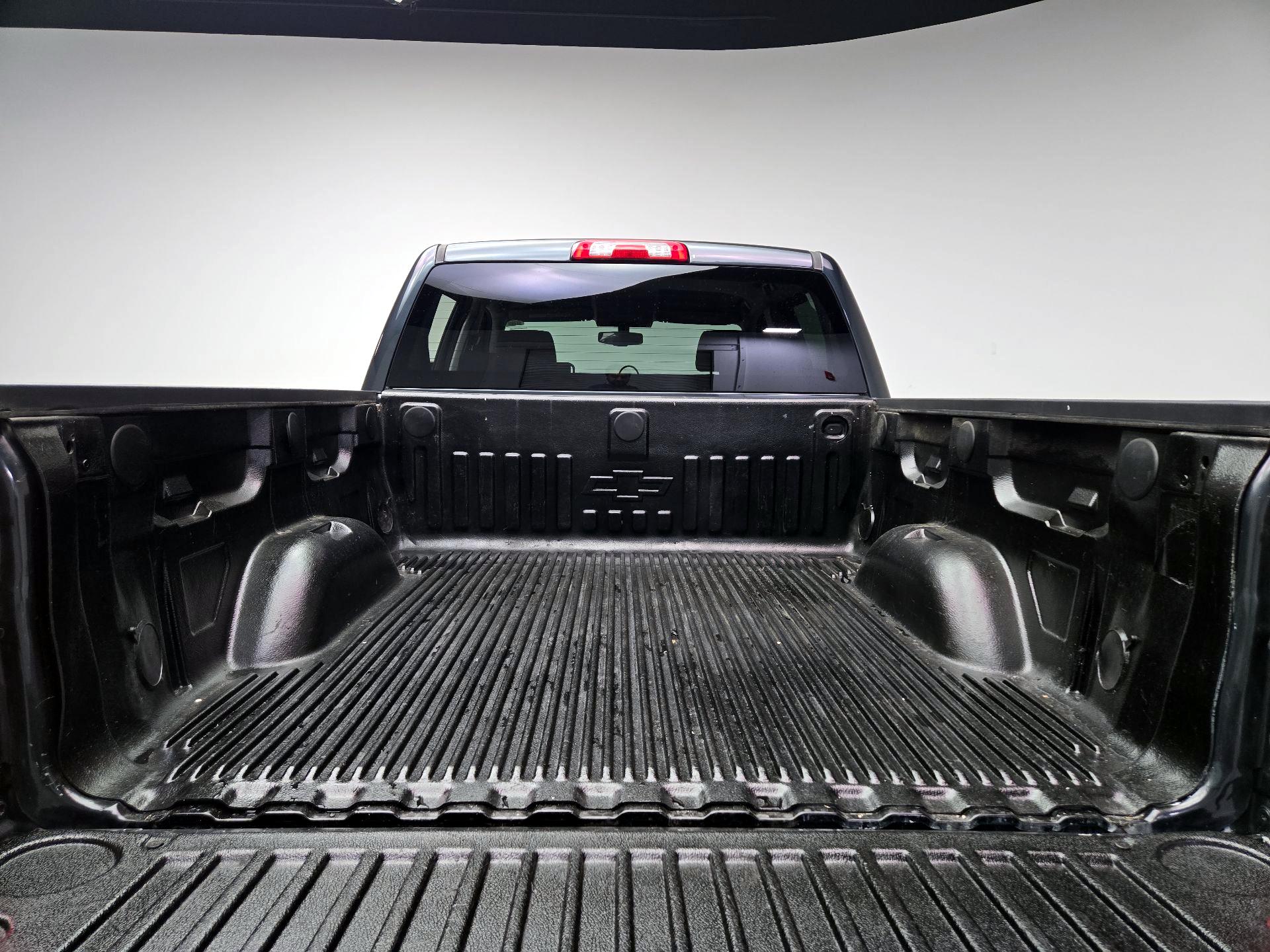 Thumbnail: 2018 Chevrolet Silverado 1500 - 20