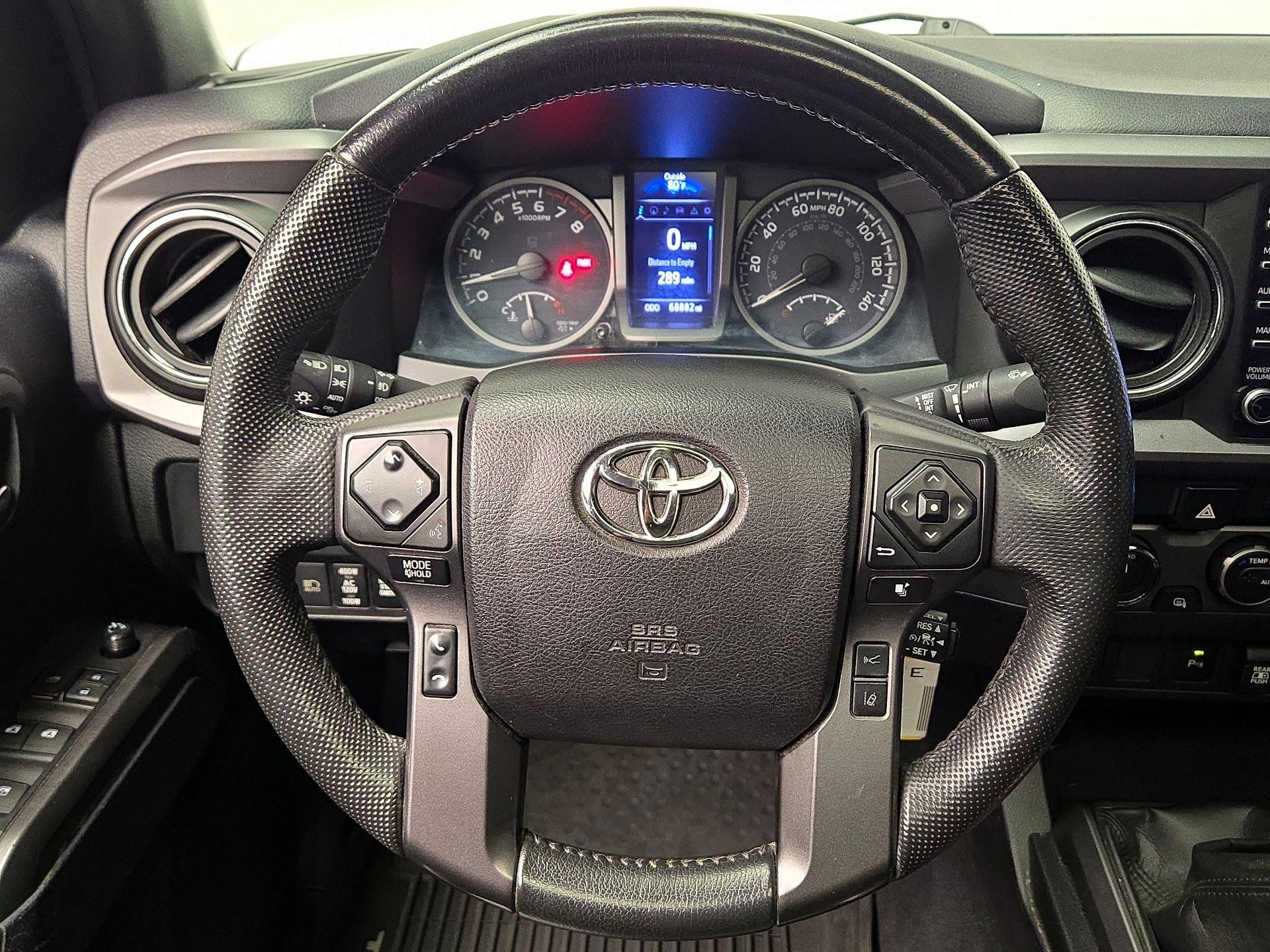 Thumbnail: 2021 Toyota Tacoma - 10