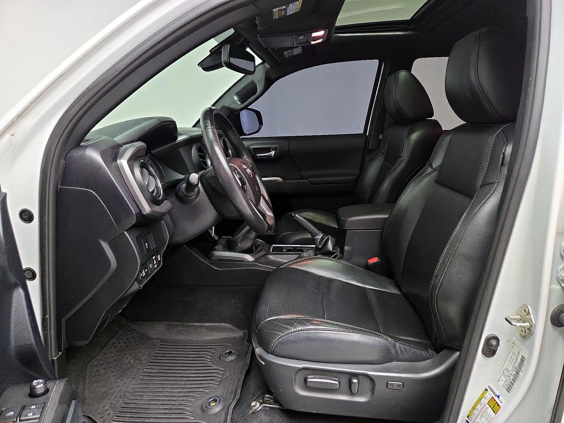 Thumbnail: 2021 Toyota Tacoma - 11