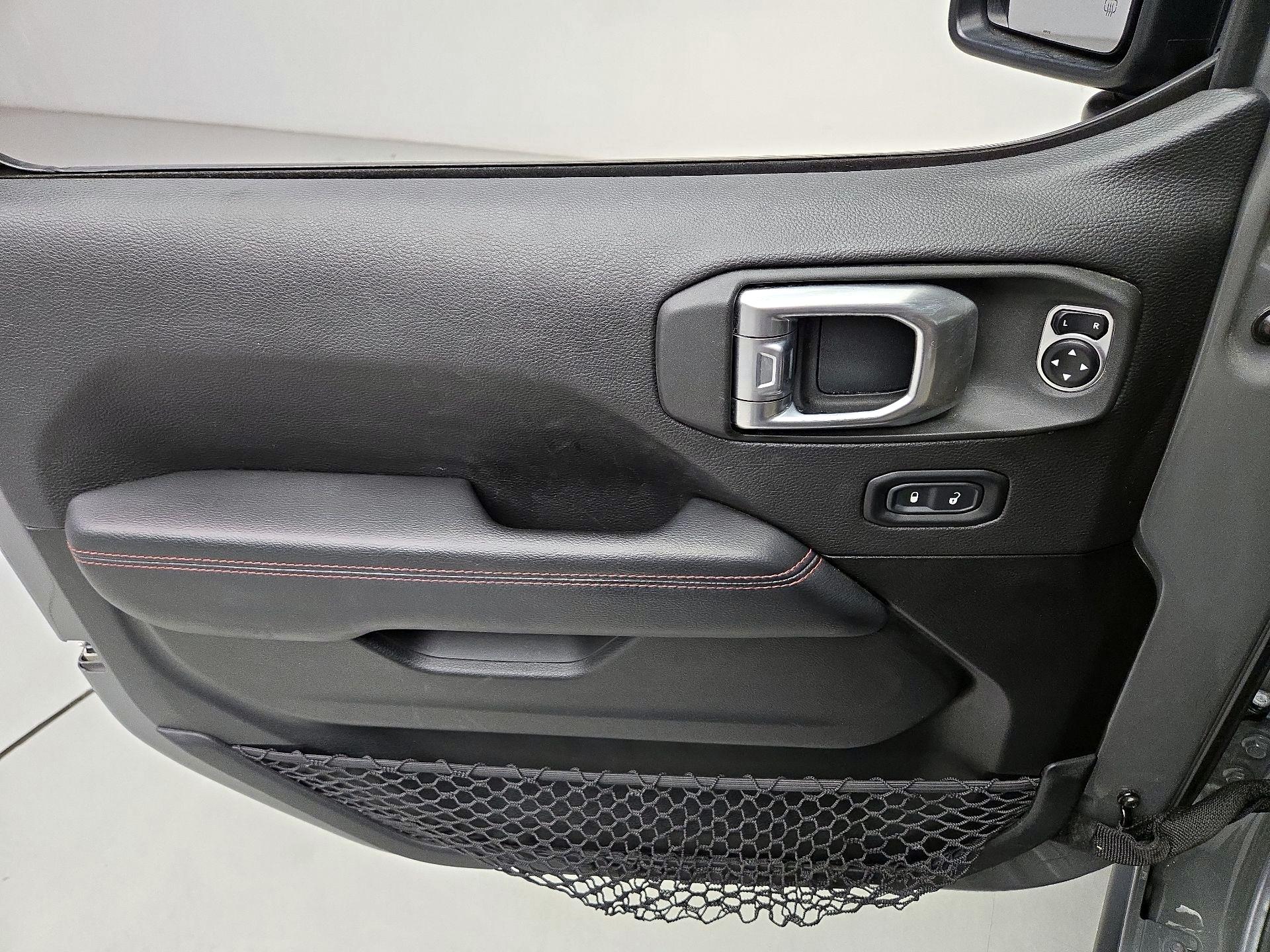 Thumbnail: 2020 Jeep Wrangler - 12