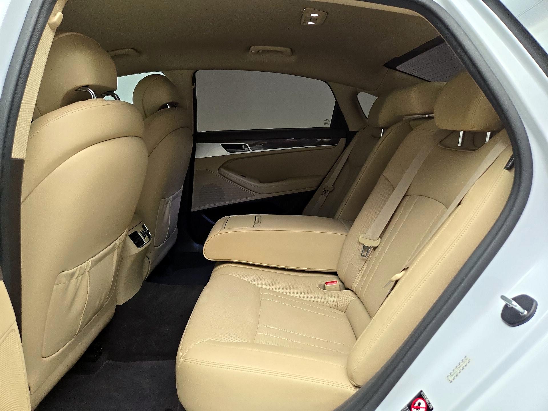 Thumbnail: 2016 Hyundai Genesis - 20