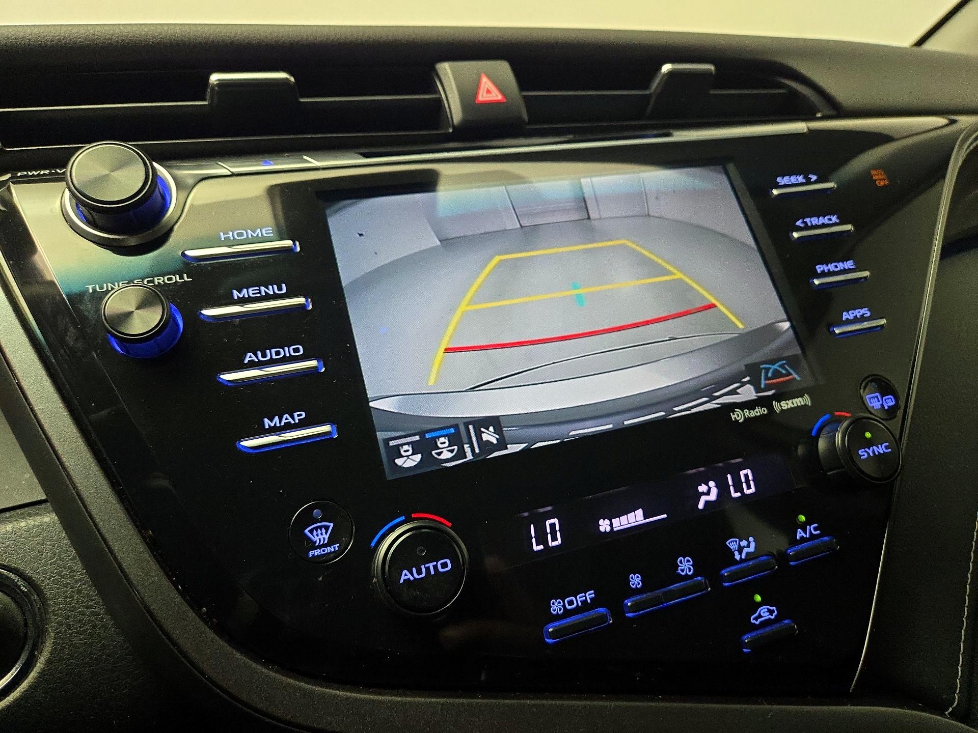 Thumbnail: 2020 Toyota Camry - 14