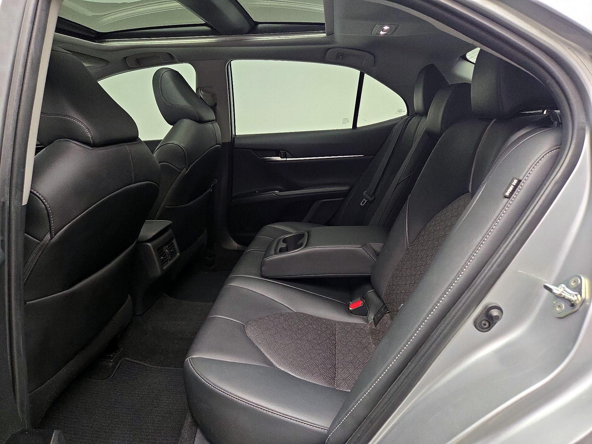 Thumbnail: 2020 Toyota Camry - 20
