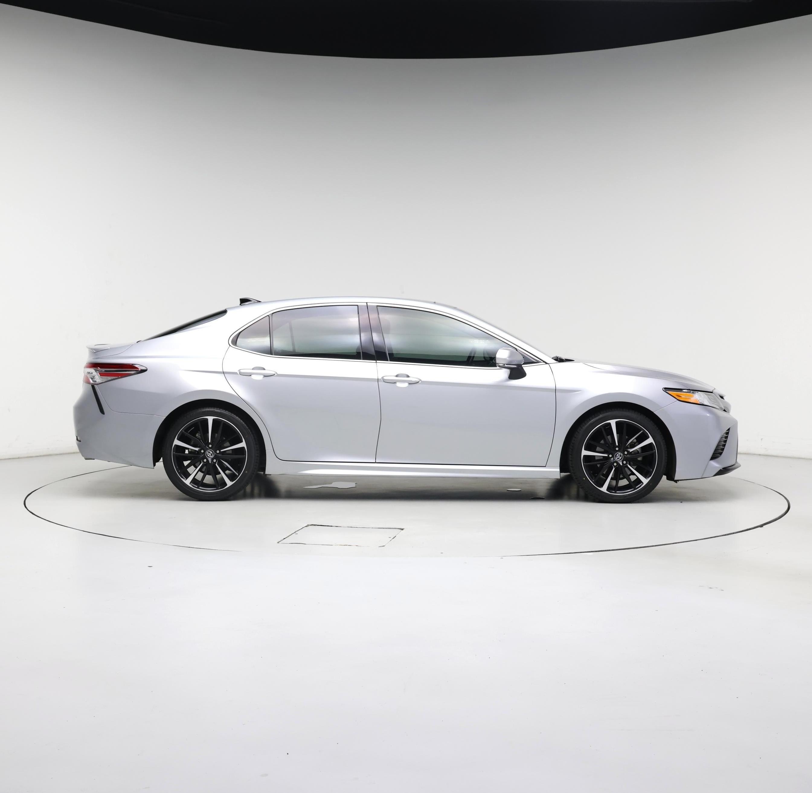 Thumbnail: 2020 Toyota Camry - 7