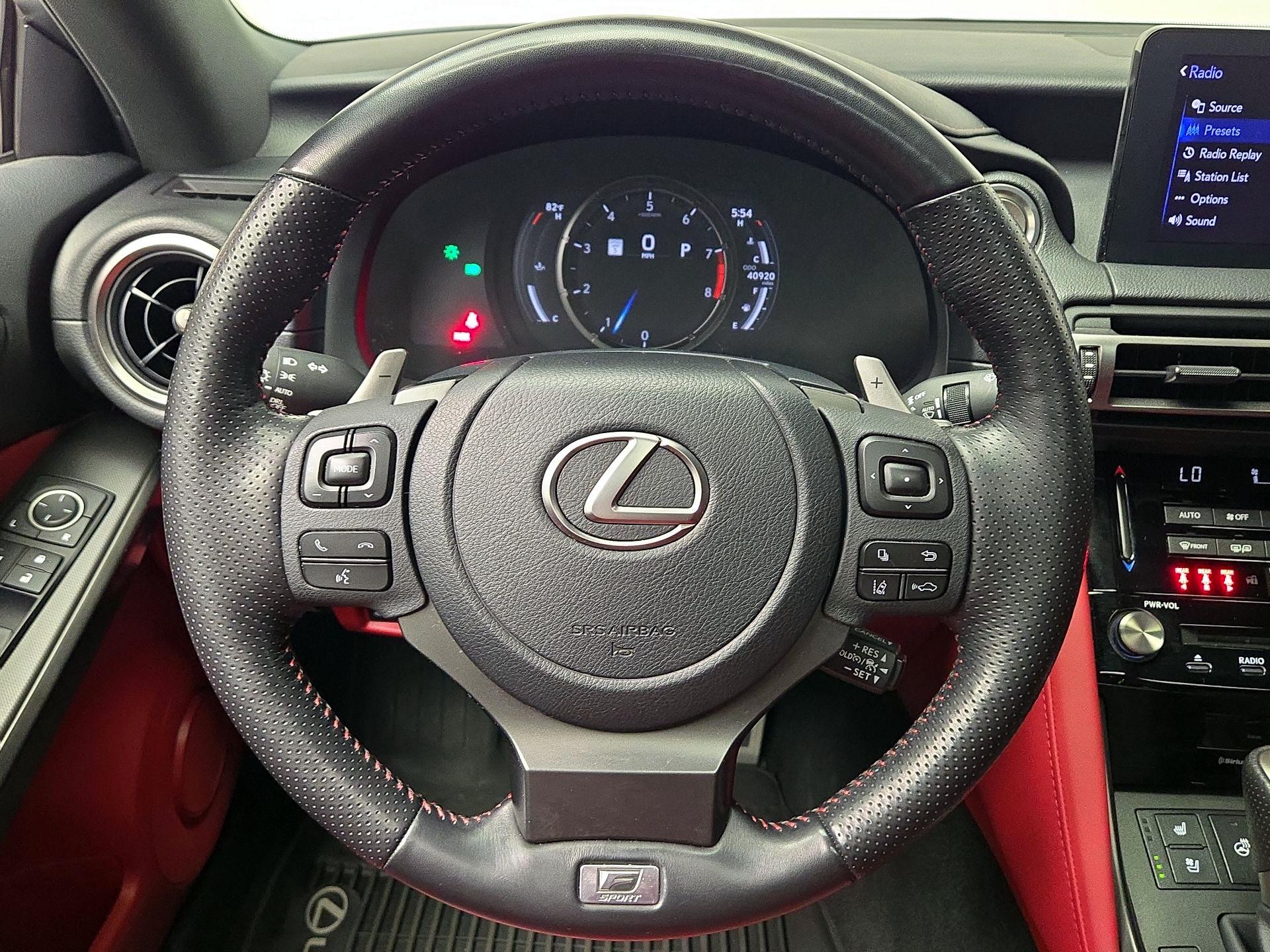 Thumbnail: 2022 Lexus IS - 10