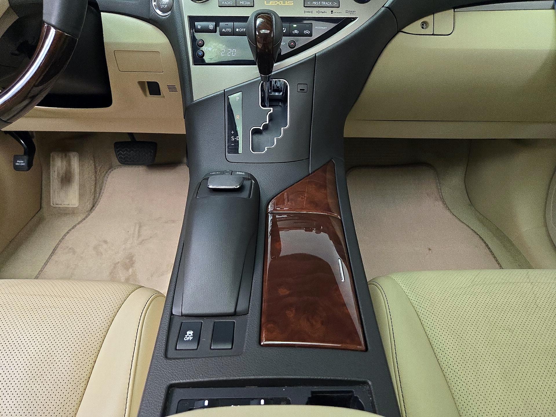 Thumbnail: 2014 Lexus RX - 18