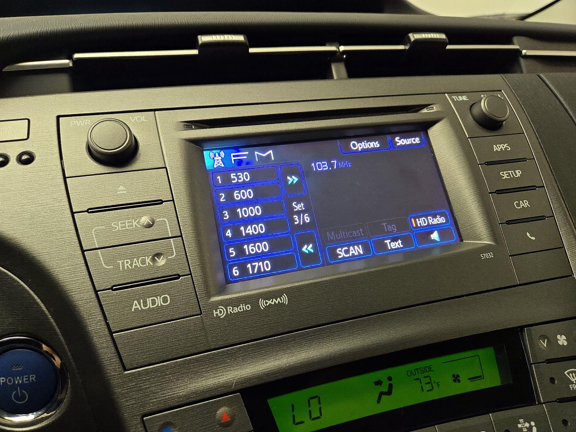 Thumbnail: 2014 Toyota Prius - 16