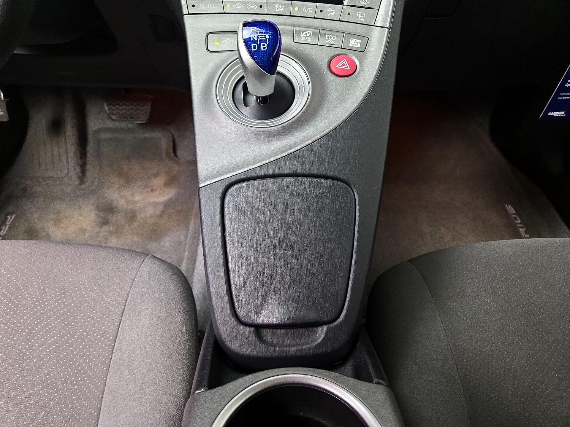 Thumbnail: 2014 Toyota Prius - 18