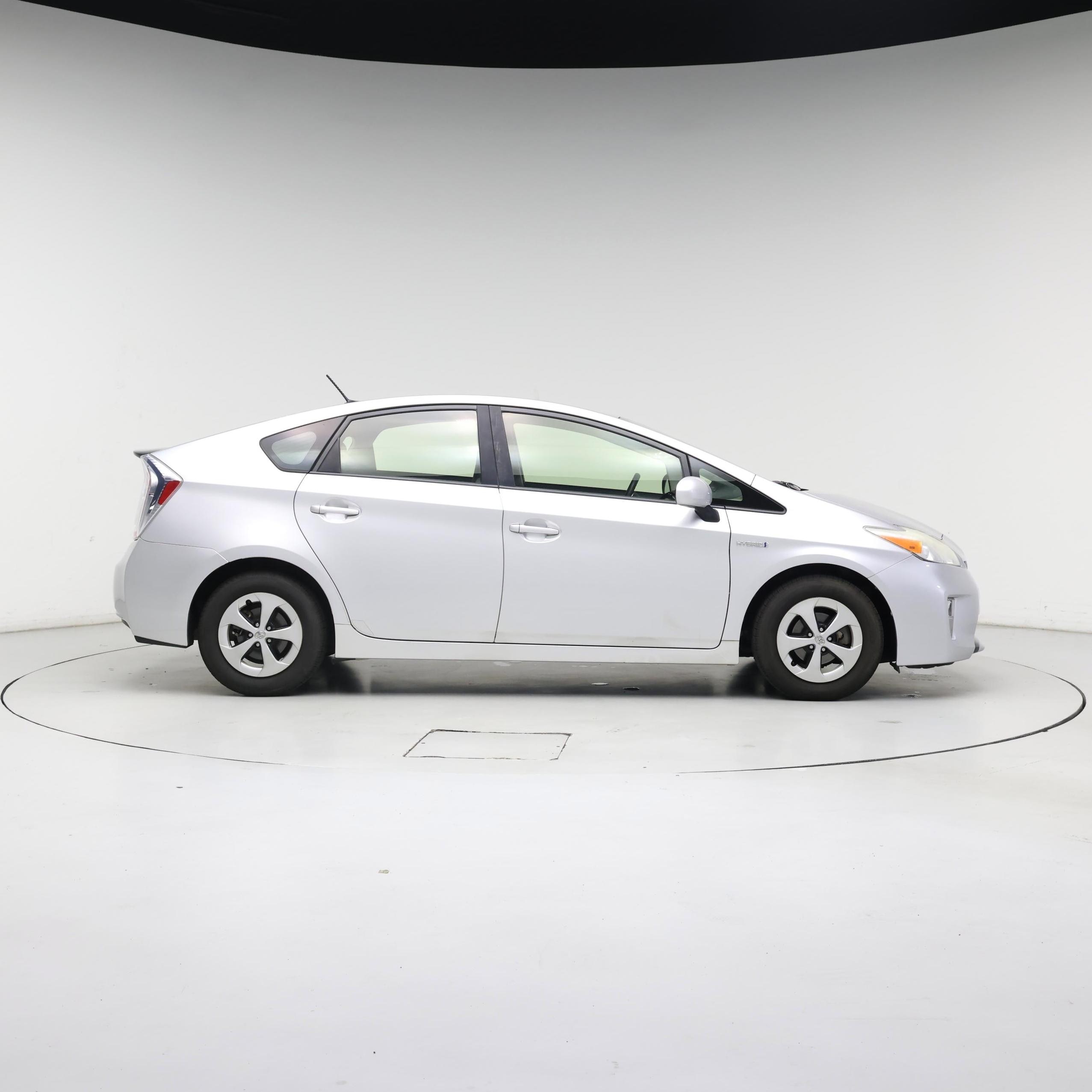 Thumbnail: 2014 Toyota Prius - 7