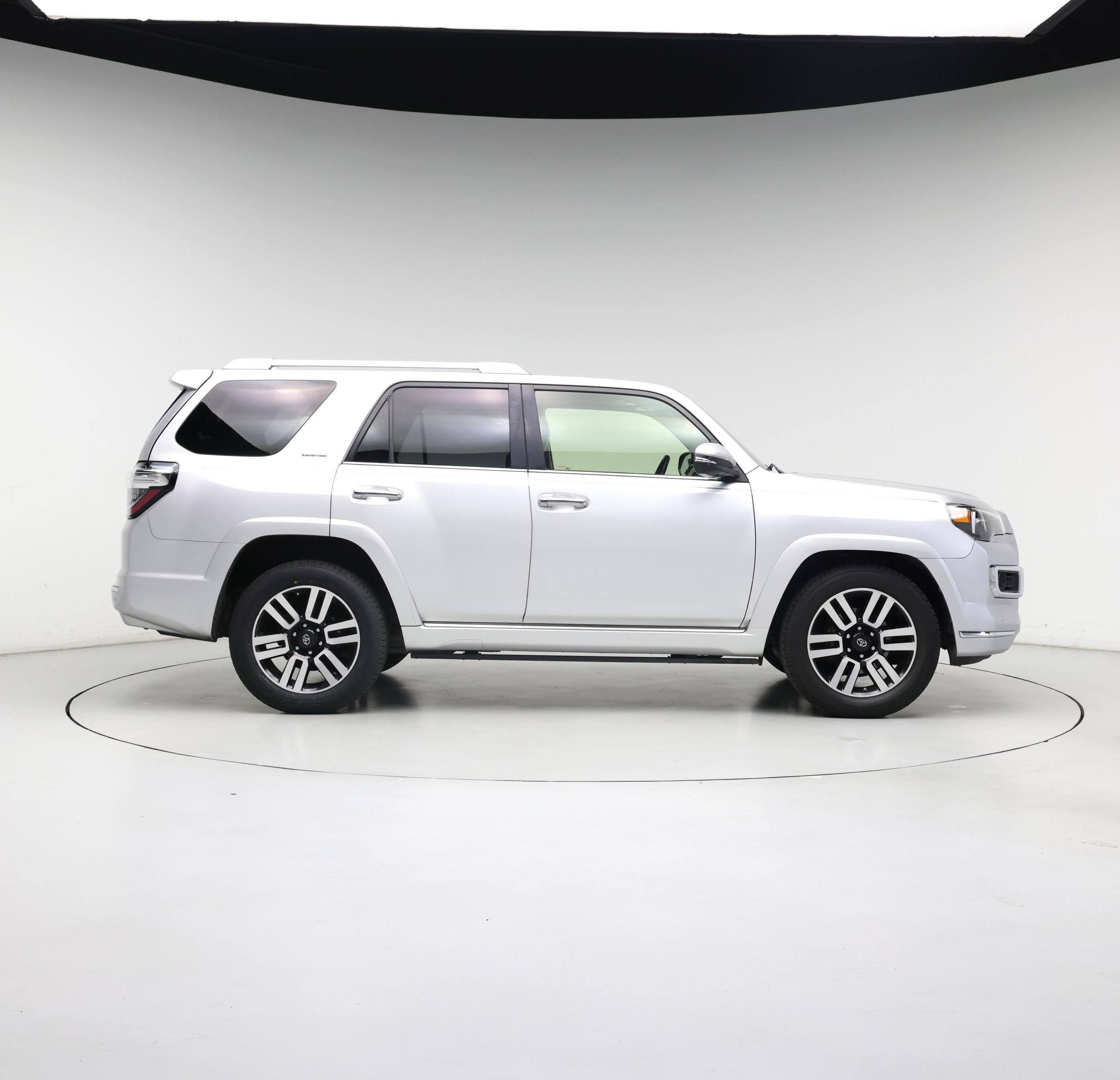 Thumbnail: 2018 Toyota 4Runner - 7