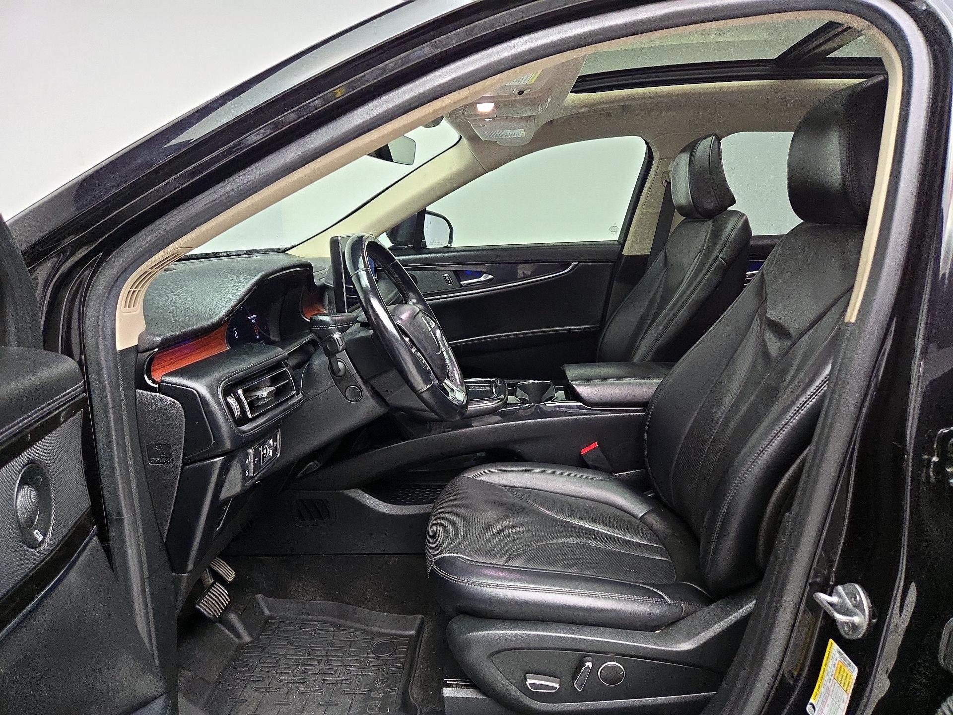 Thumbnail: 2022 Lincoln Nautilus - 11