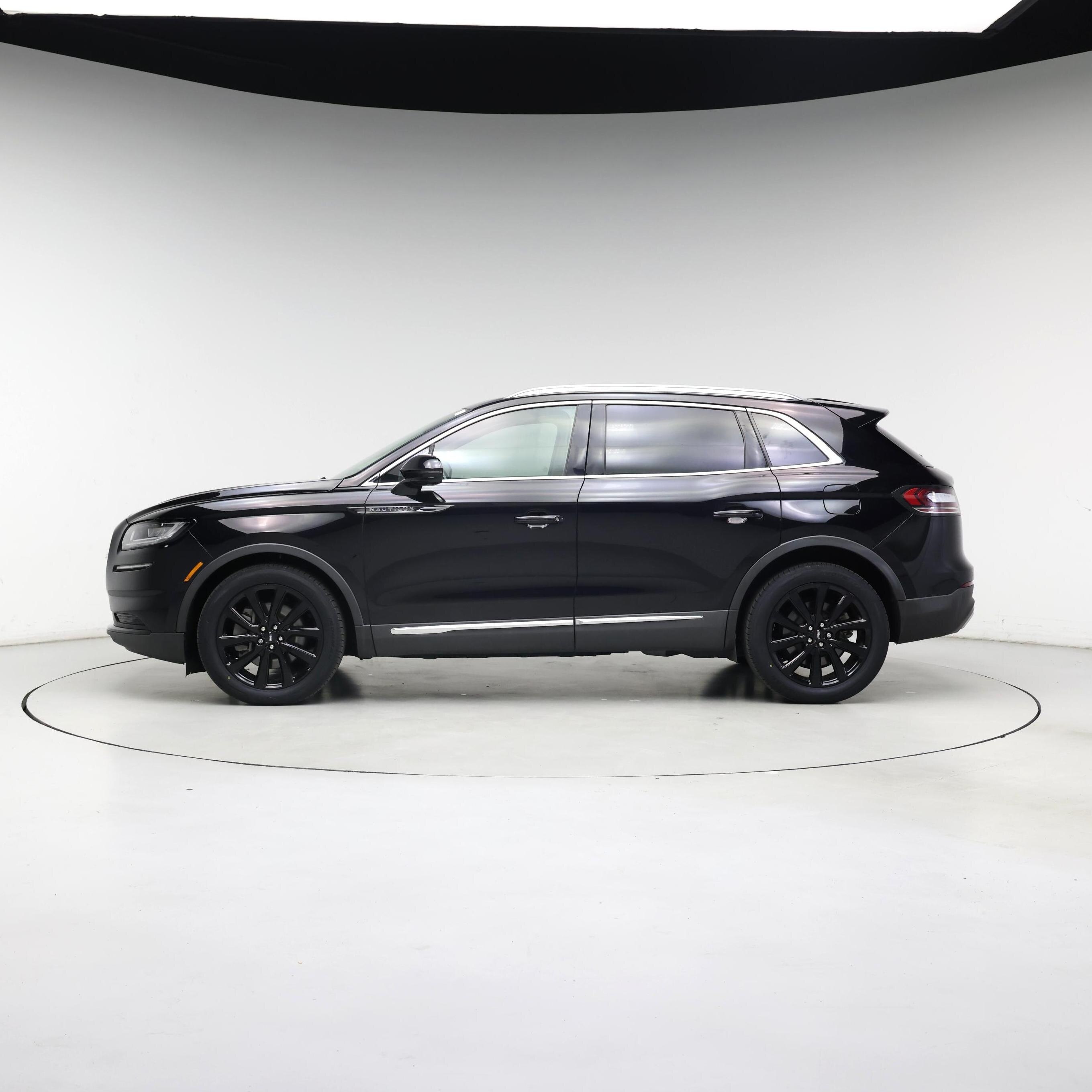 Thumbnail: 2022 Lincoln Nautilus - 3