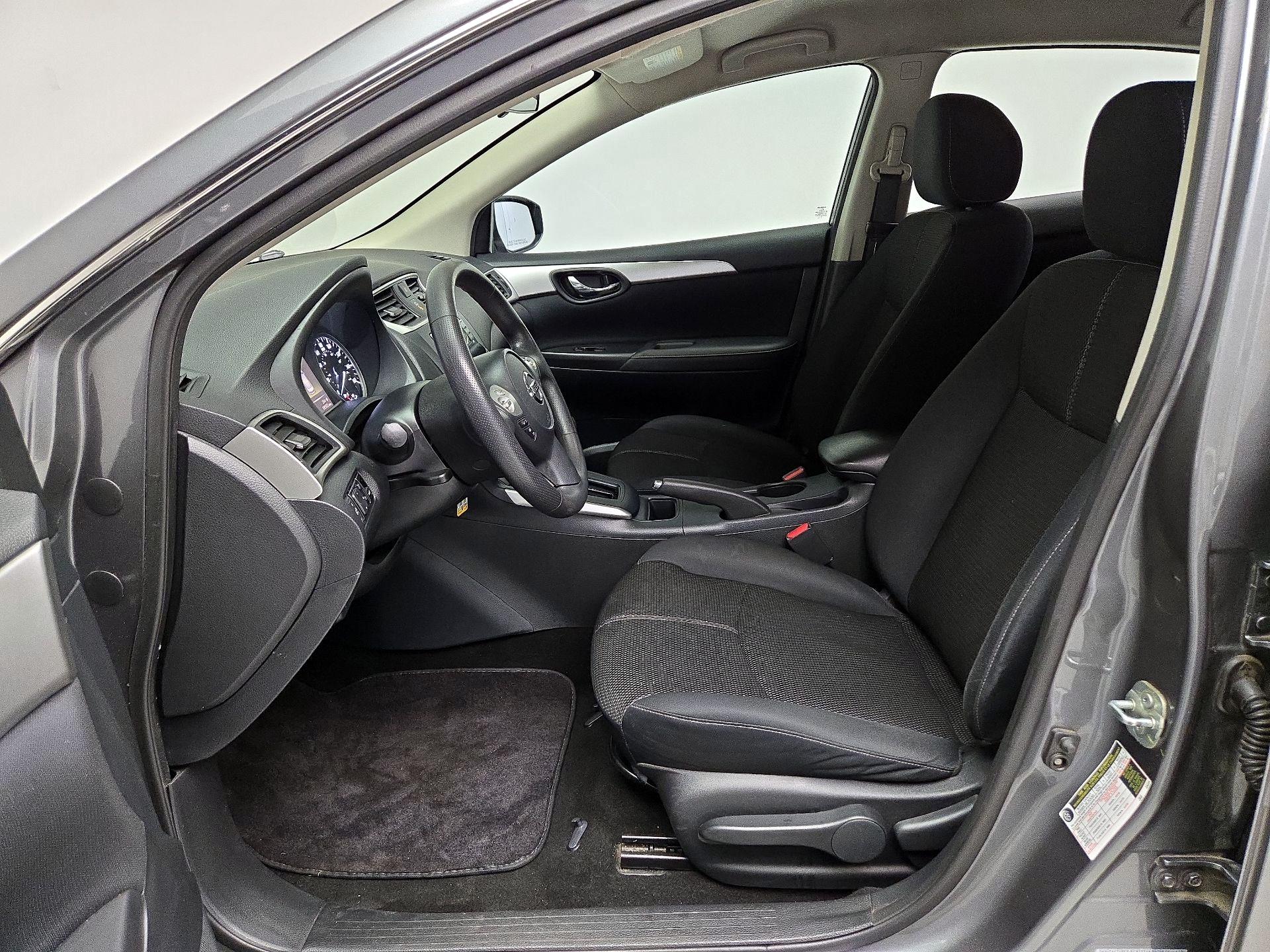 Thumbnail: 2018 Nissan Sentra - 11