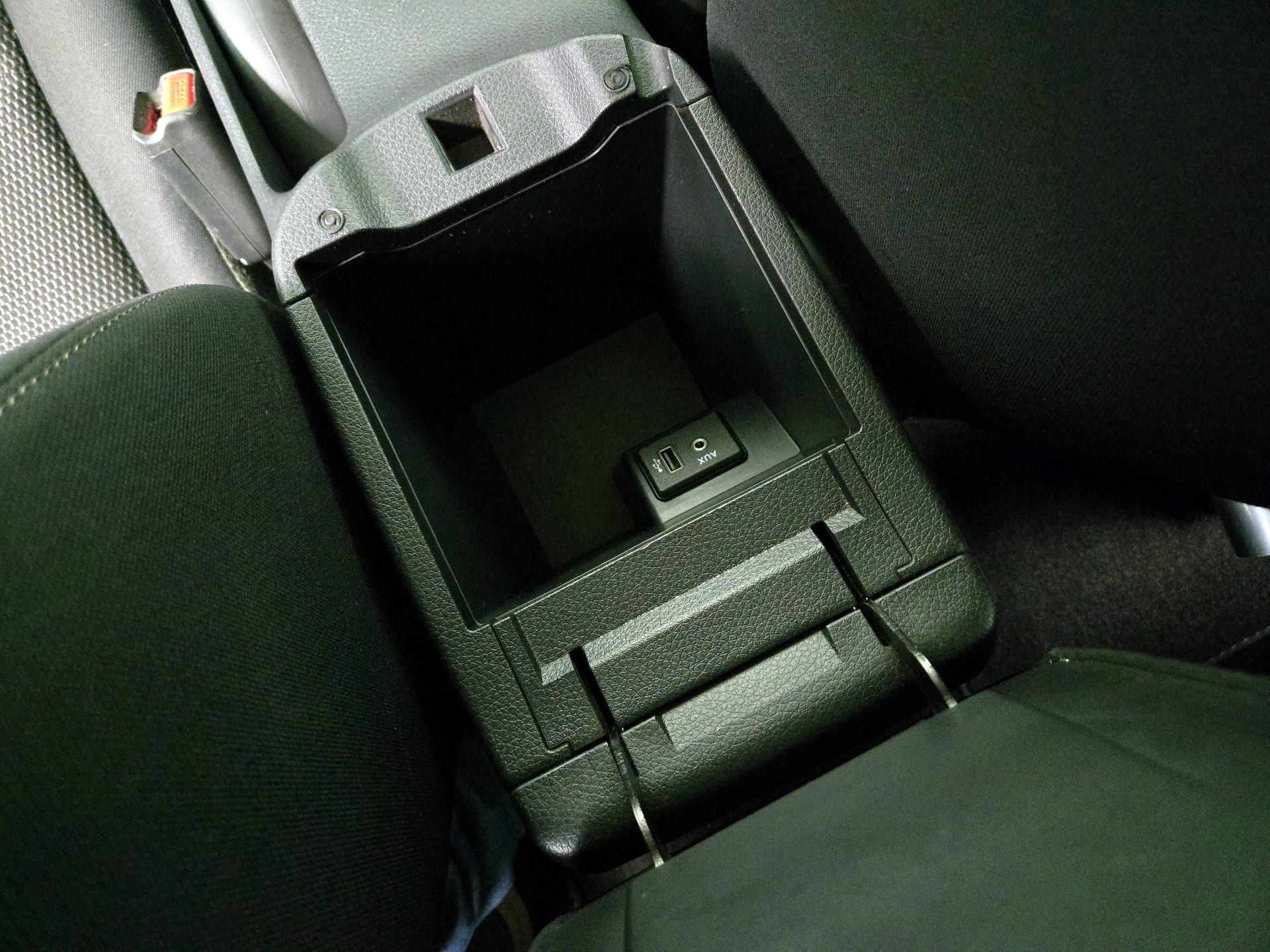 Thumbnail: 2018 Nissan Sentra - 18