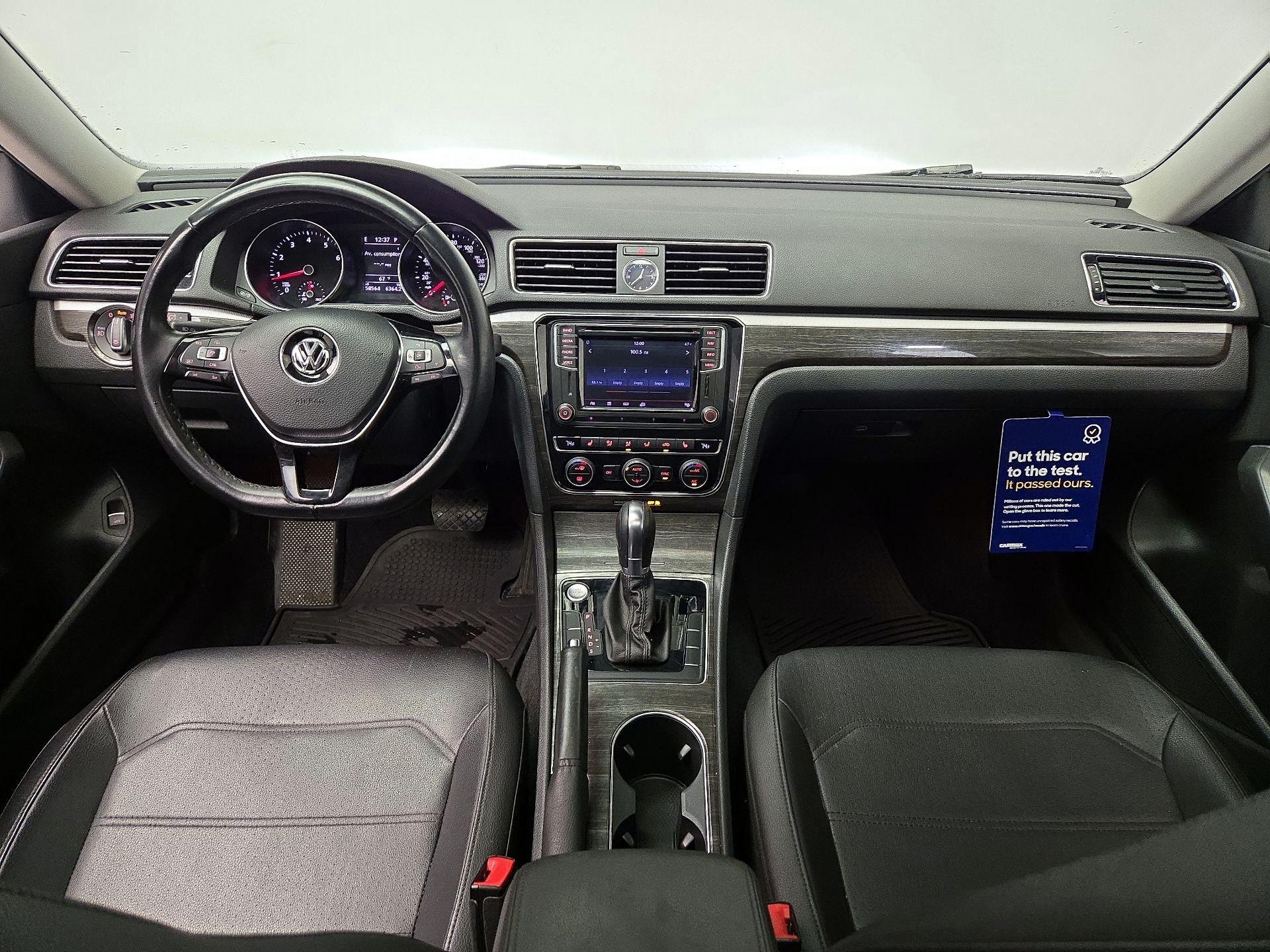 Thumbnail: 2016 Volkswagen Passat - 9