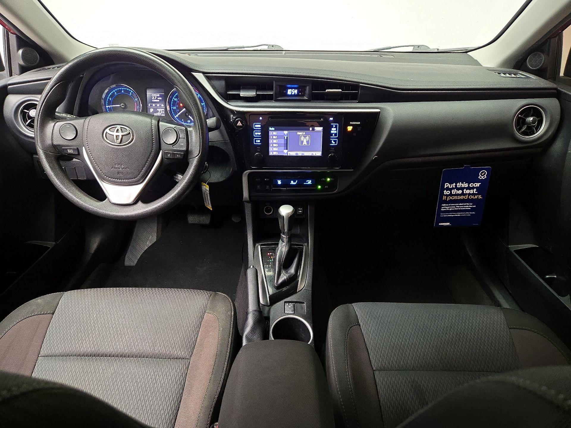 Thumbnail: 2017 Toyota Corolla - 9