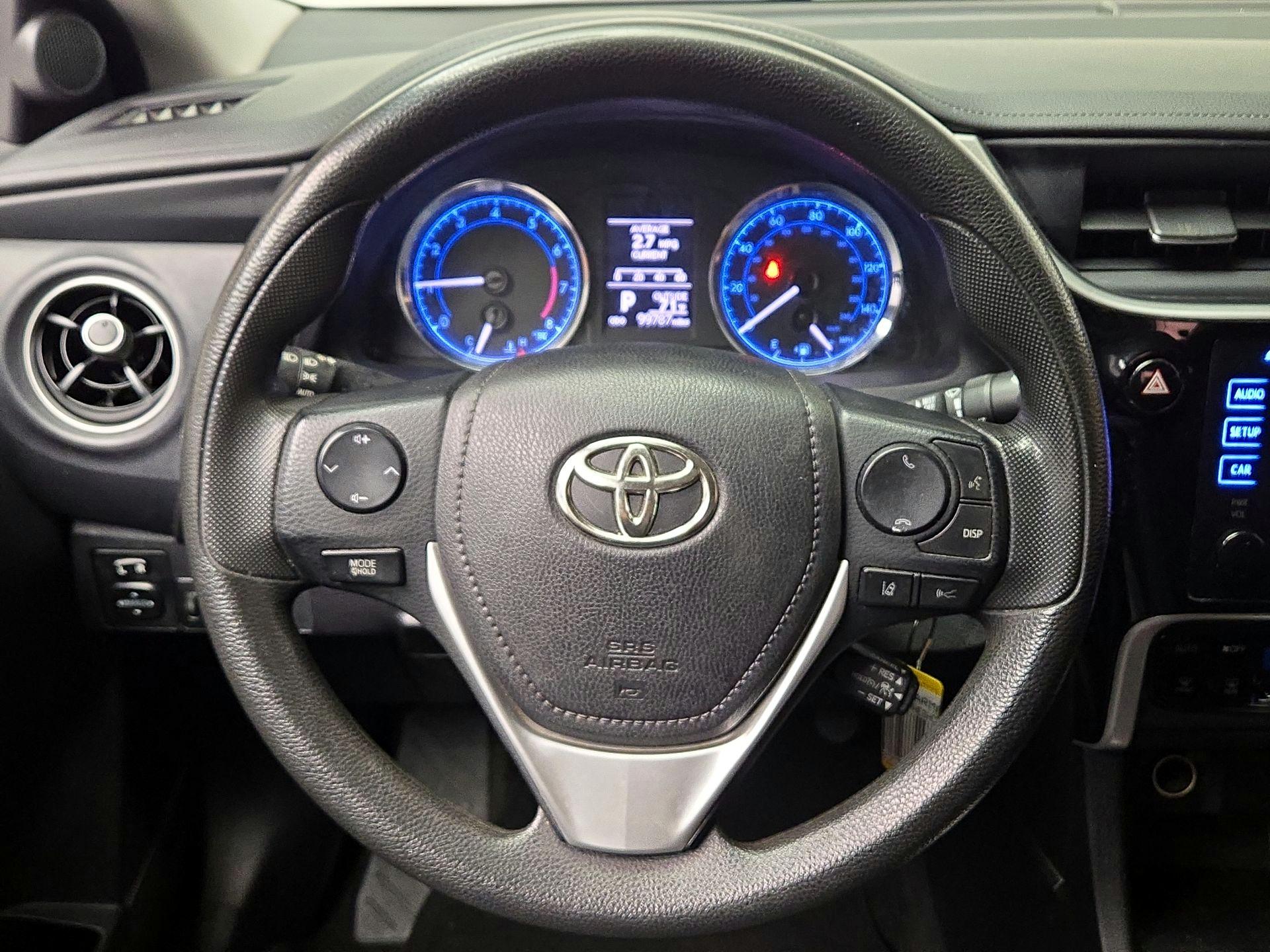 Thumbnail: 2017 Toyota Corolla - 10