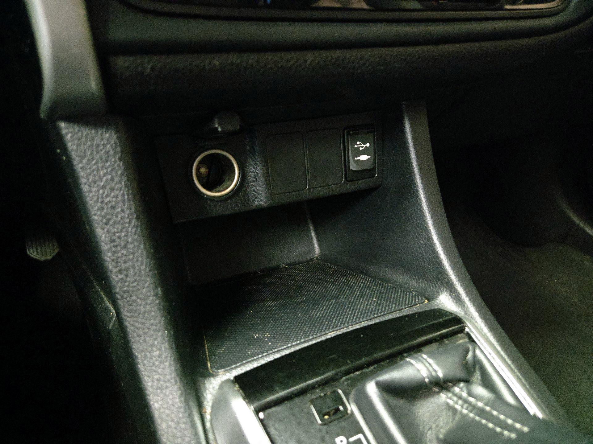 Thumbnail: 2017 Toyota Corolla - 18