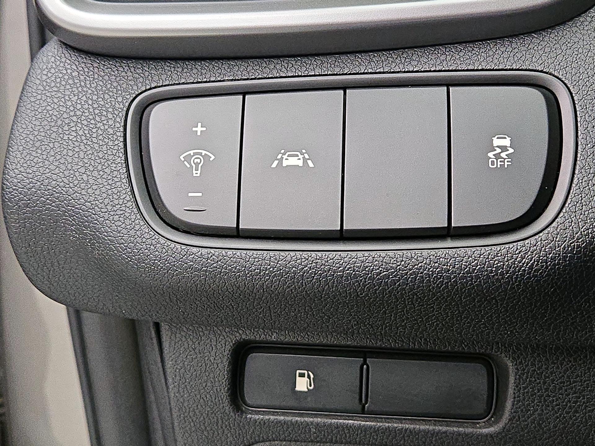 Thumbnail: 2017 Kia Sorento - 13