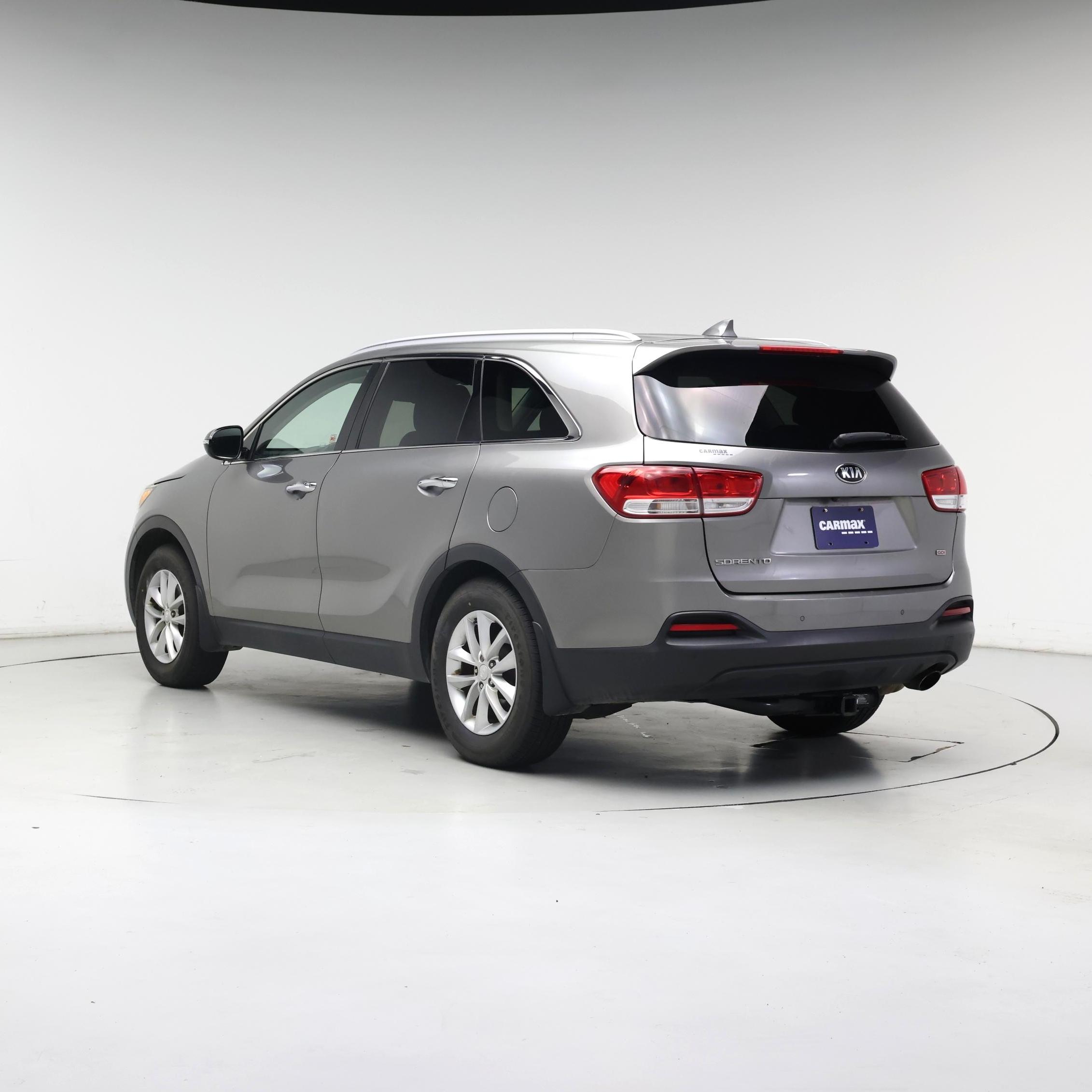 Thumbnail: 2017 Kia Sorento - 2