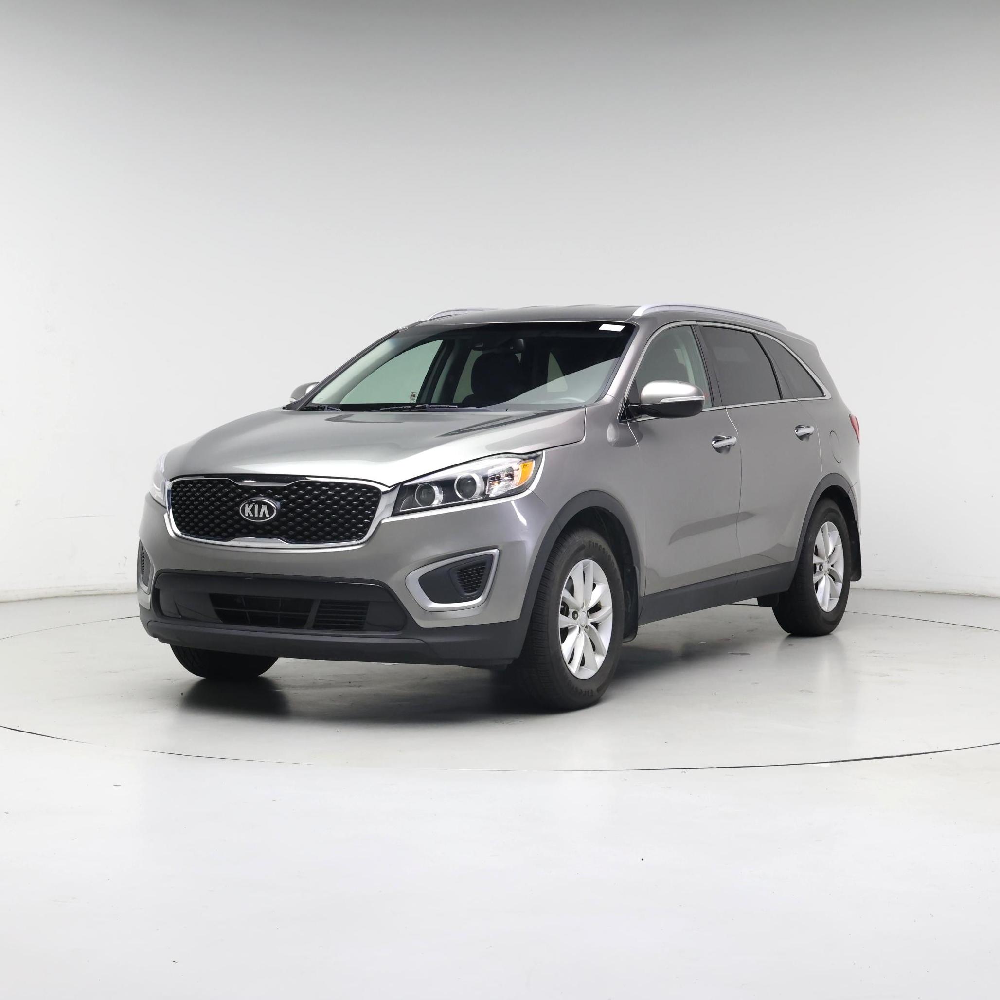 Thumbnail: 2017 Kia Sorento - 4