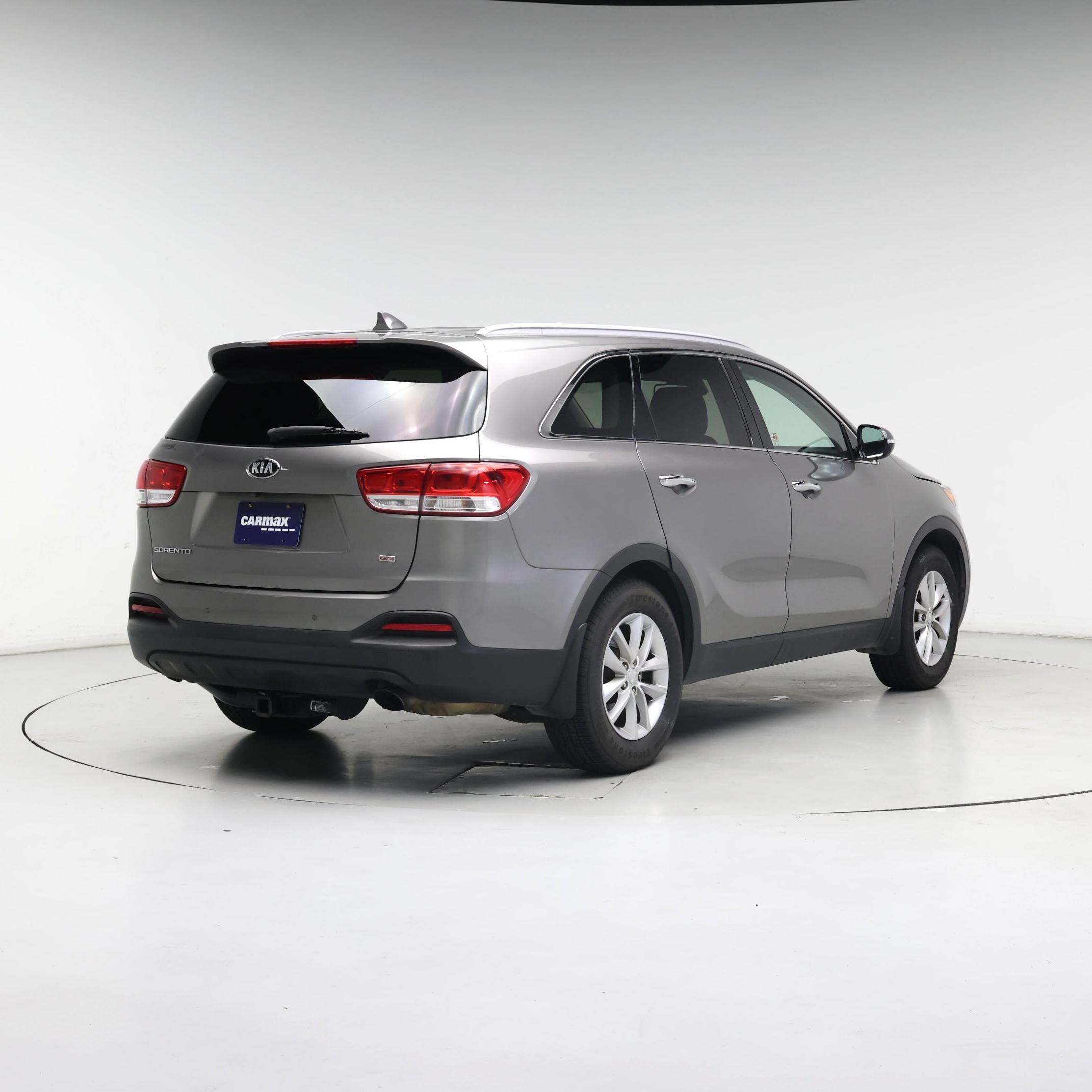 Thumbnail: 2017 Kia Sorento - 8