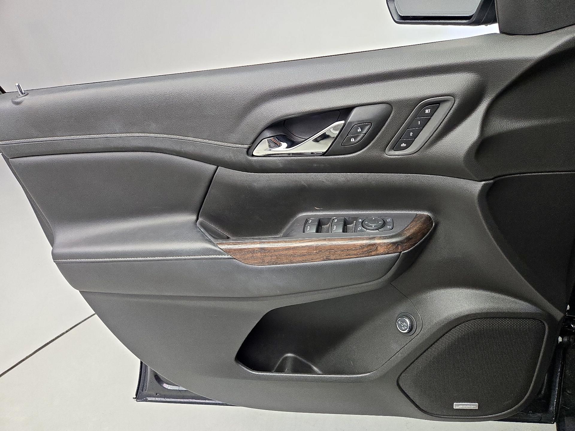 Thumbnail: 2020 GMC Acadia - 12