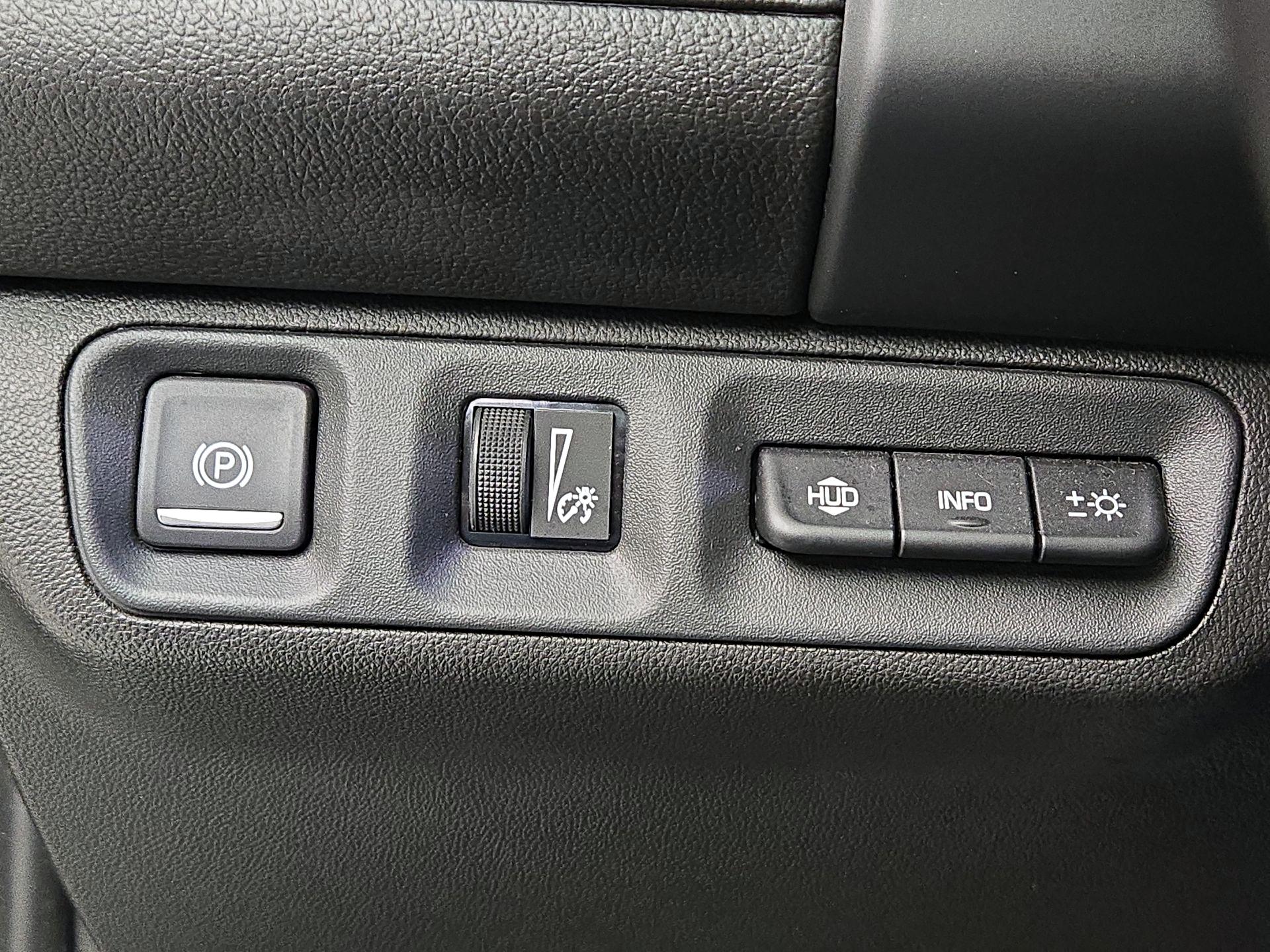 Thumbnail: 2020 GMC Acadia - 13