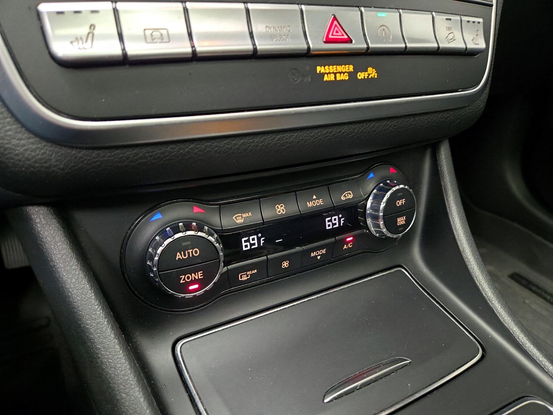 Thumbnail: 2020 Mercedes-Benz GLA - 16