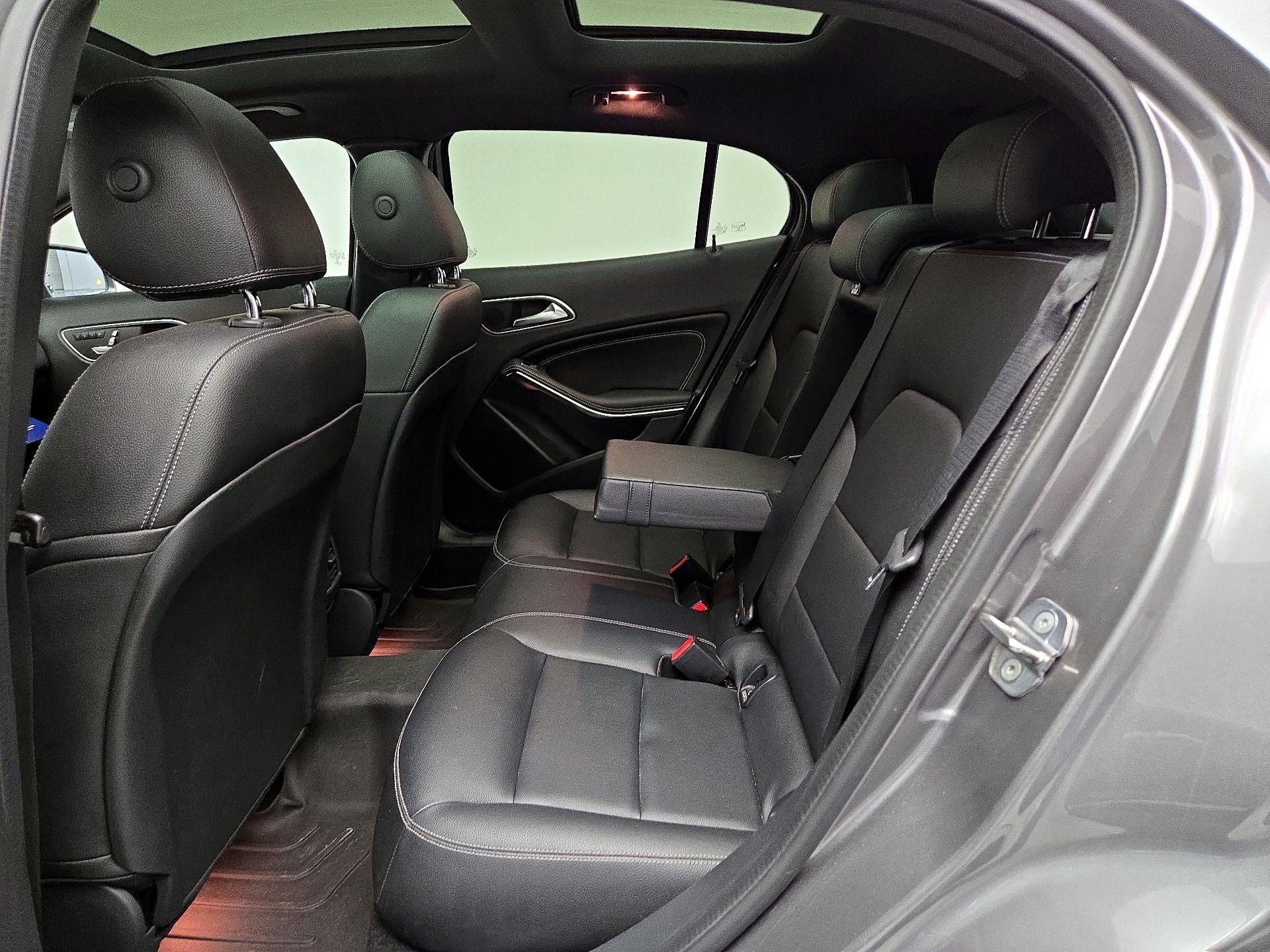 Thumbnail: 2020 Mercedes-Benz GLA - 20