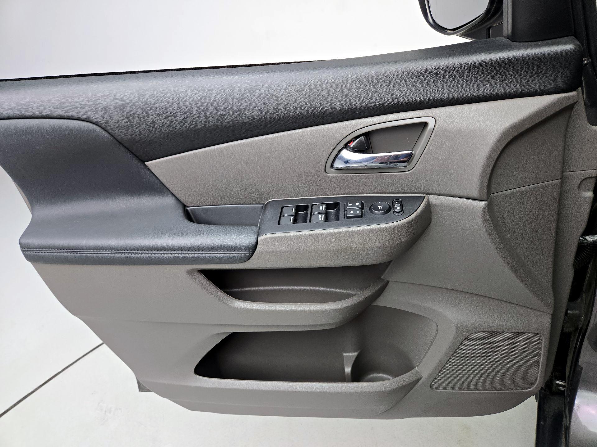 Thumbnail: 2015 Honda Odyssey - 12