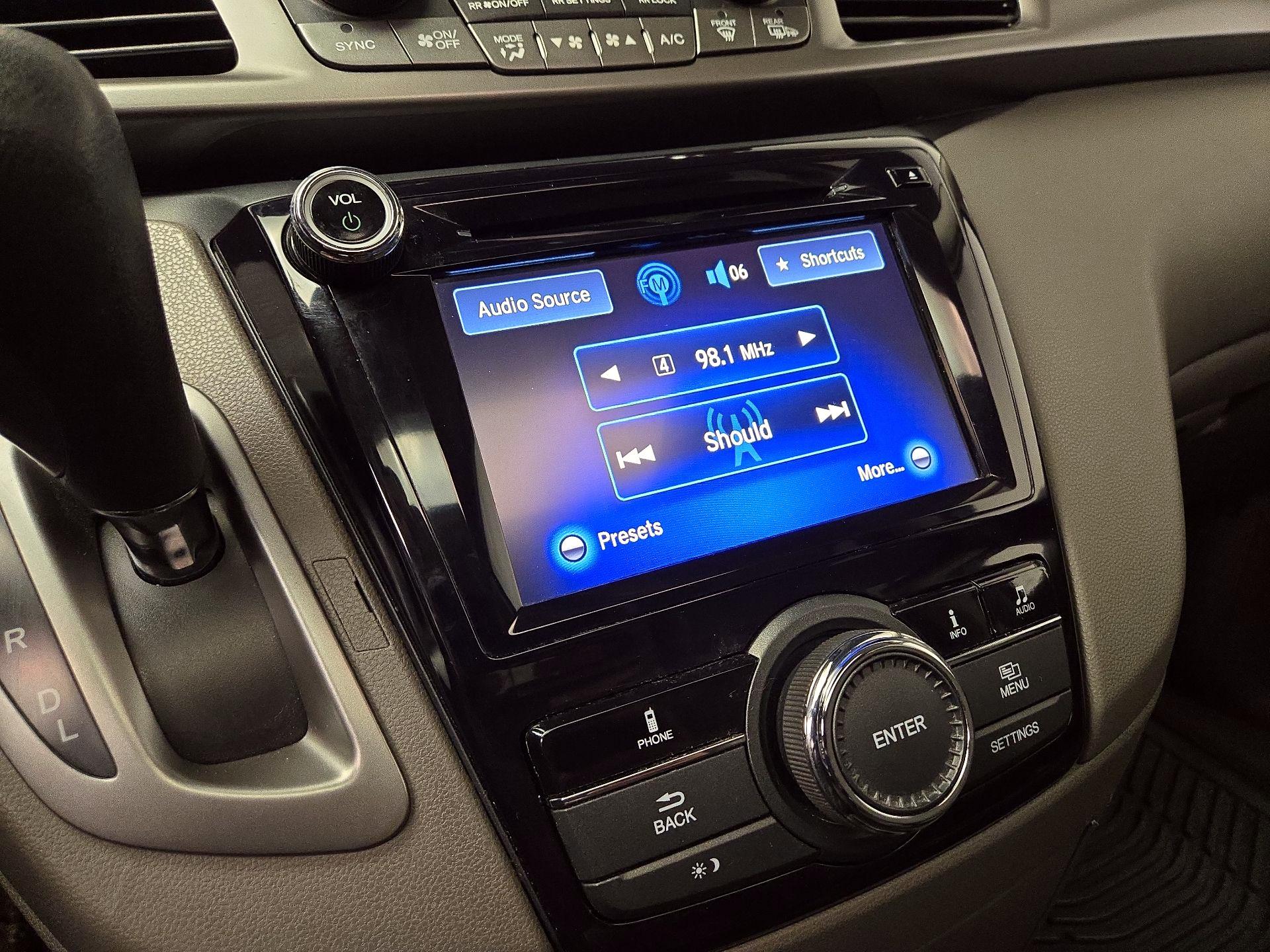 Thumbnail: 2015 Honda Odyssey - 15