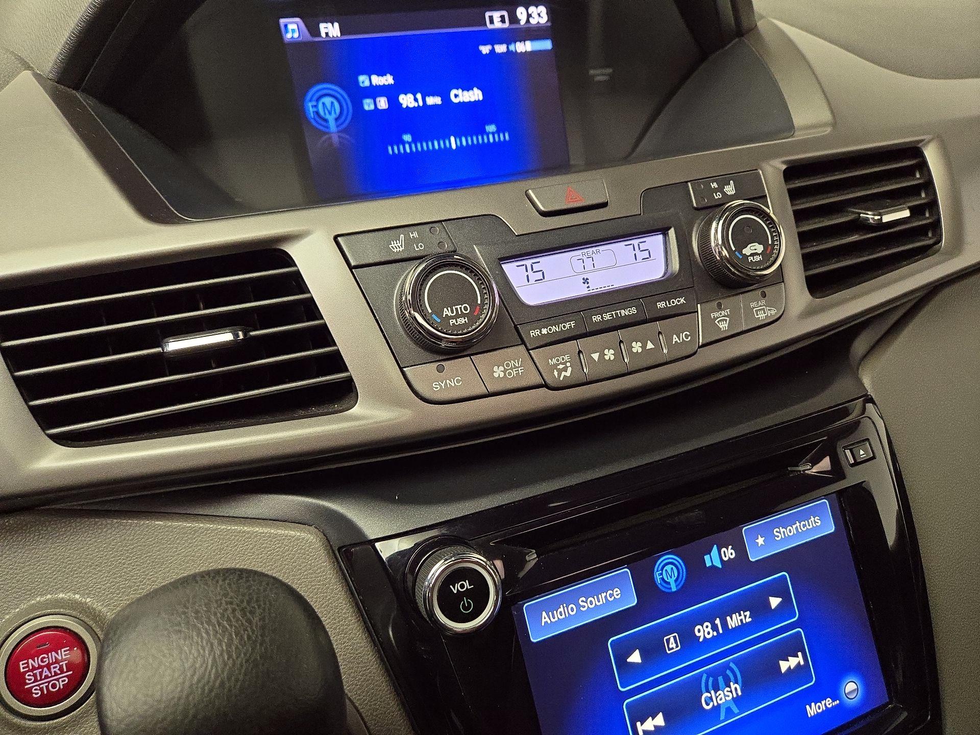 Thumbnail: 2015 Honda Odyssey - 16