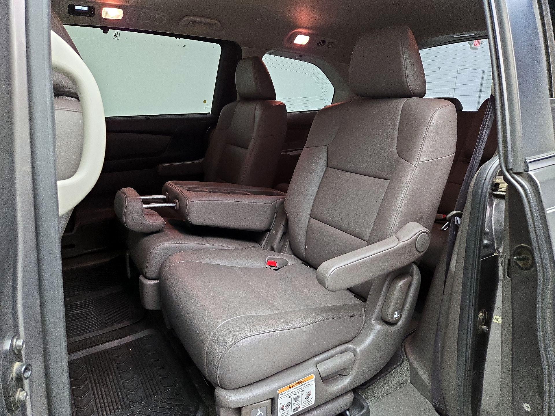 Thumbnail: 2015 Honda Odyssey - 20