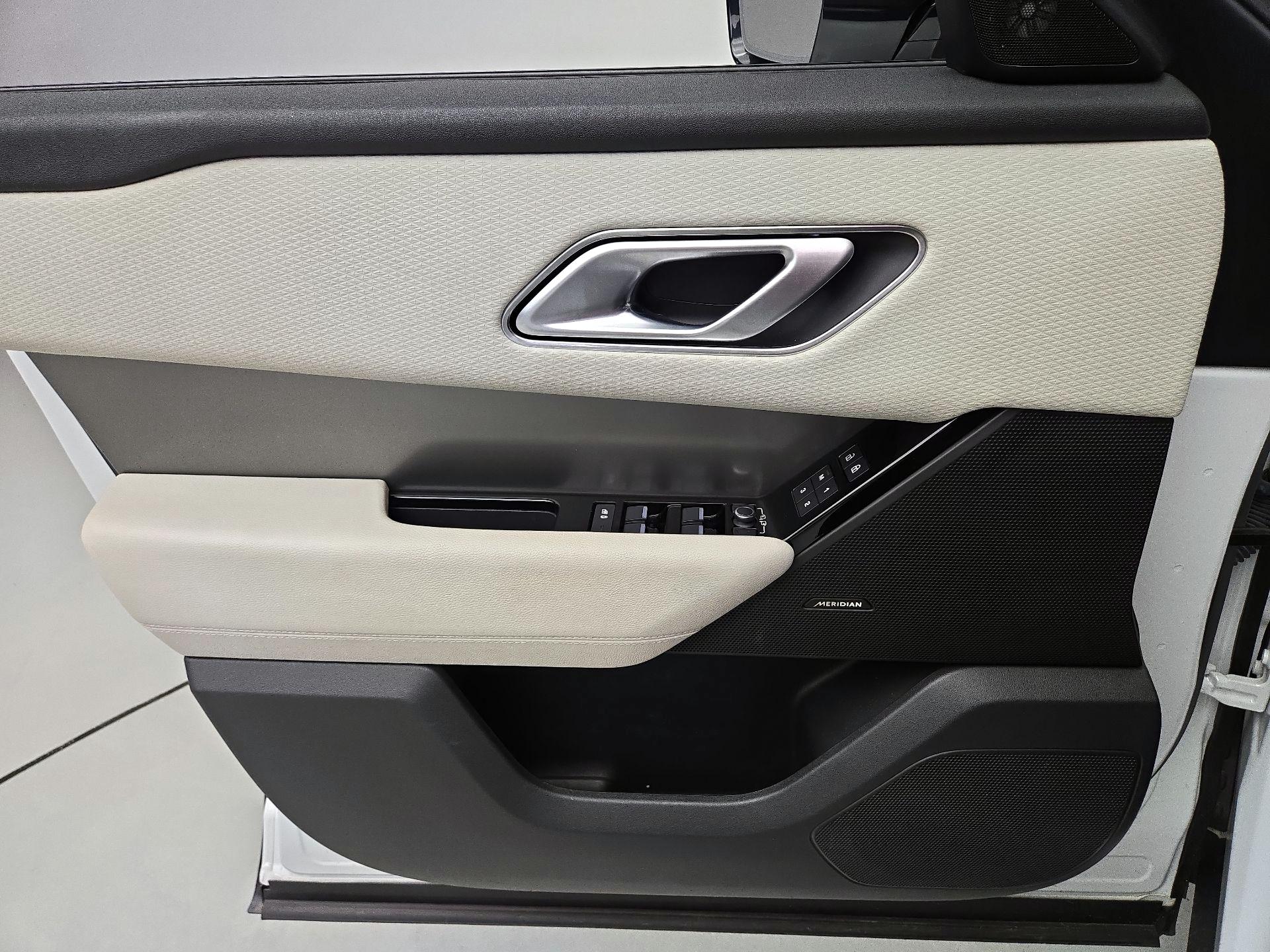 Thumbnail: 2021 Land Rover Range Rover Velar - 12