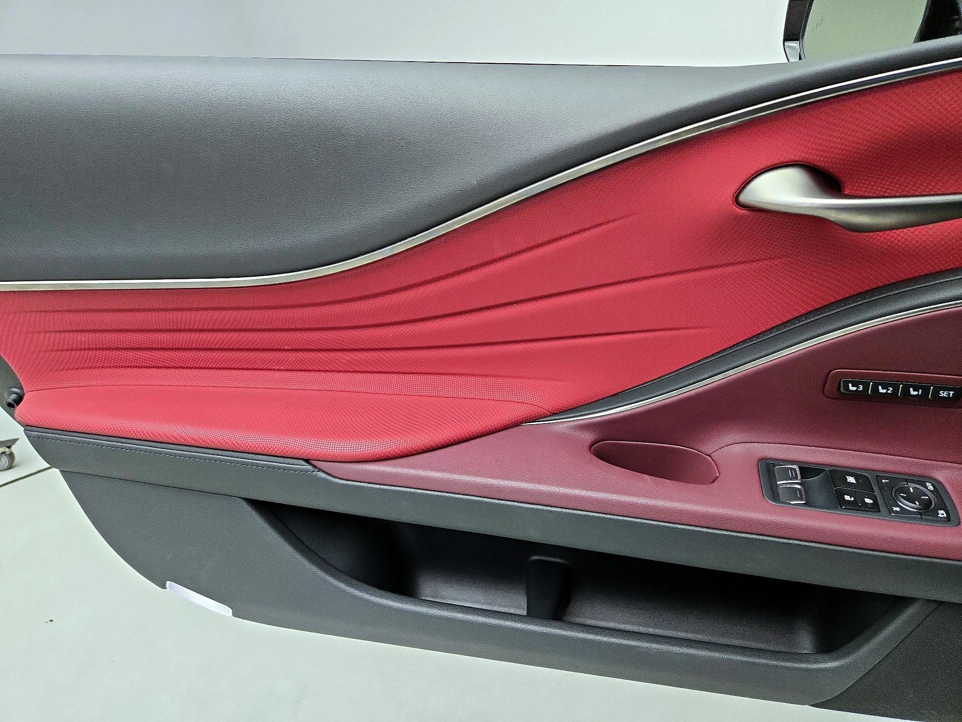 Thumbnail: 2021 Lexus LC - 12